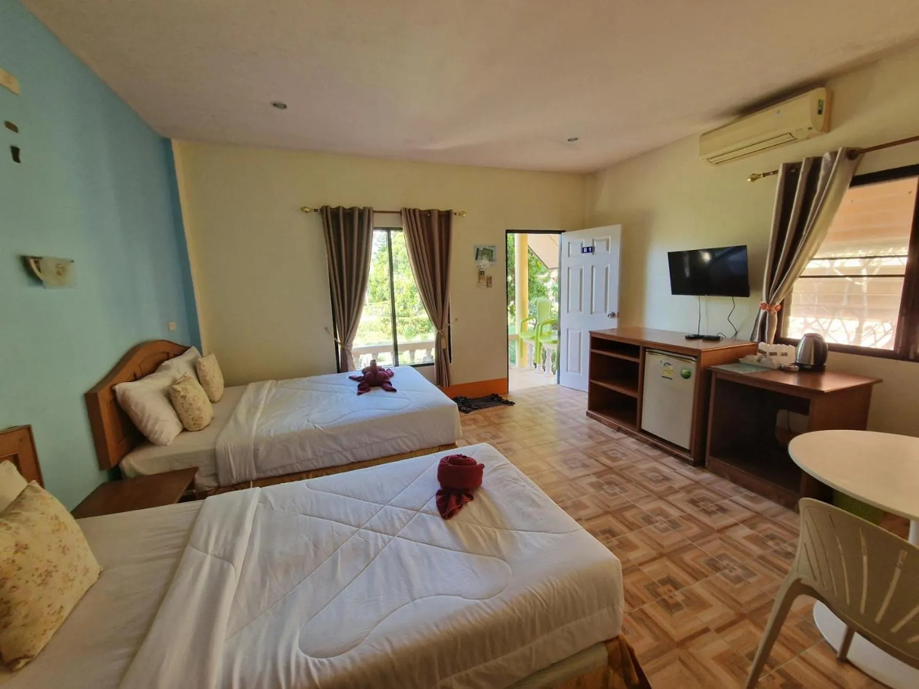 Seating area, Bed in Rim Khao Resort