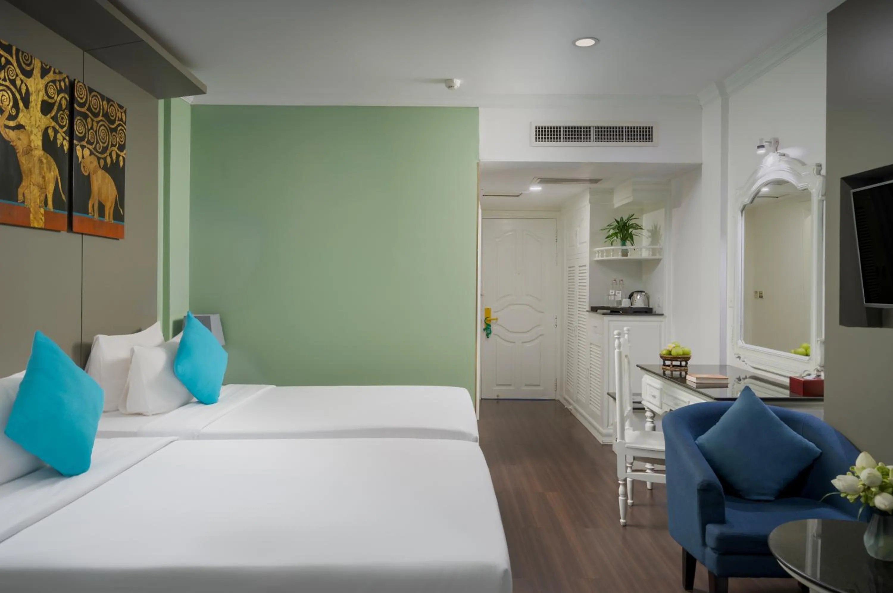 Seating area, Bed in Memoire Siem Reap Hotel