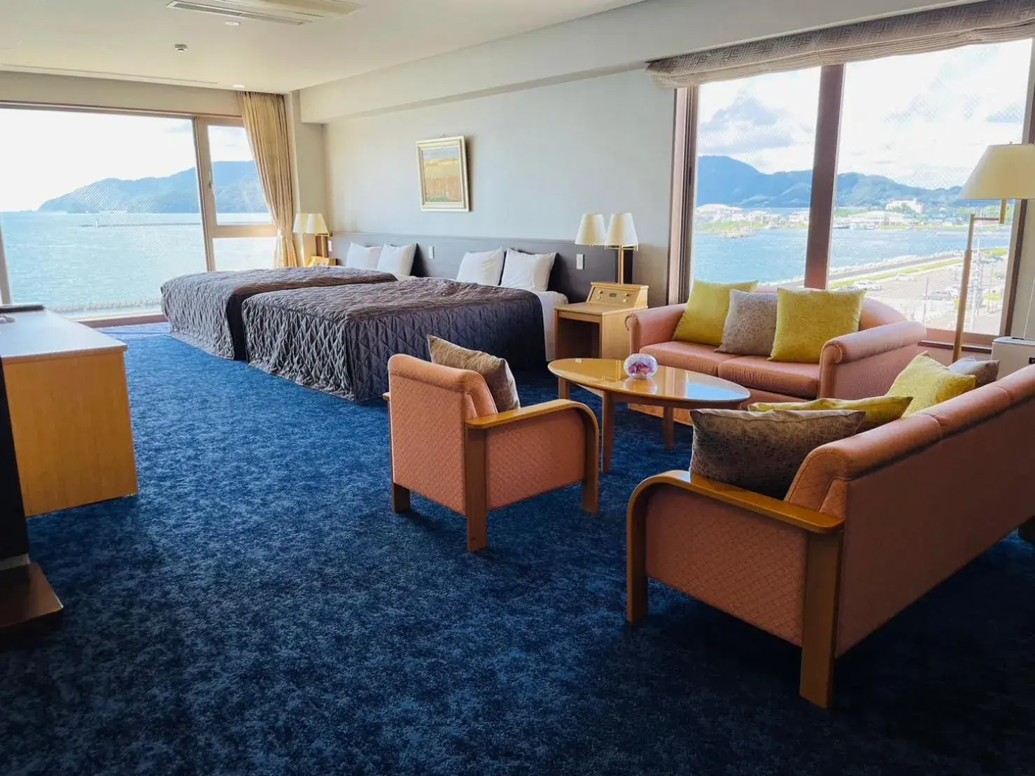 Superior Twin Room with Sea View in Shikisainoyado Hanatsubaki Superior Twin Room with Sea View in Shikisainoyado Hanatsubaki