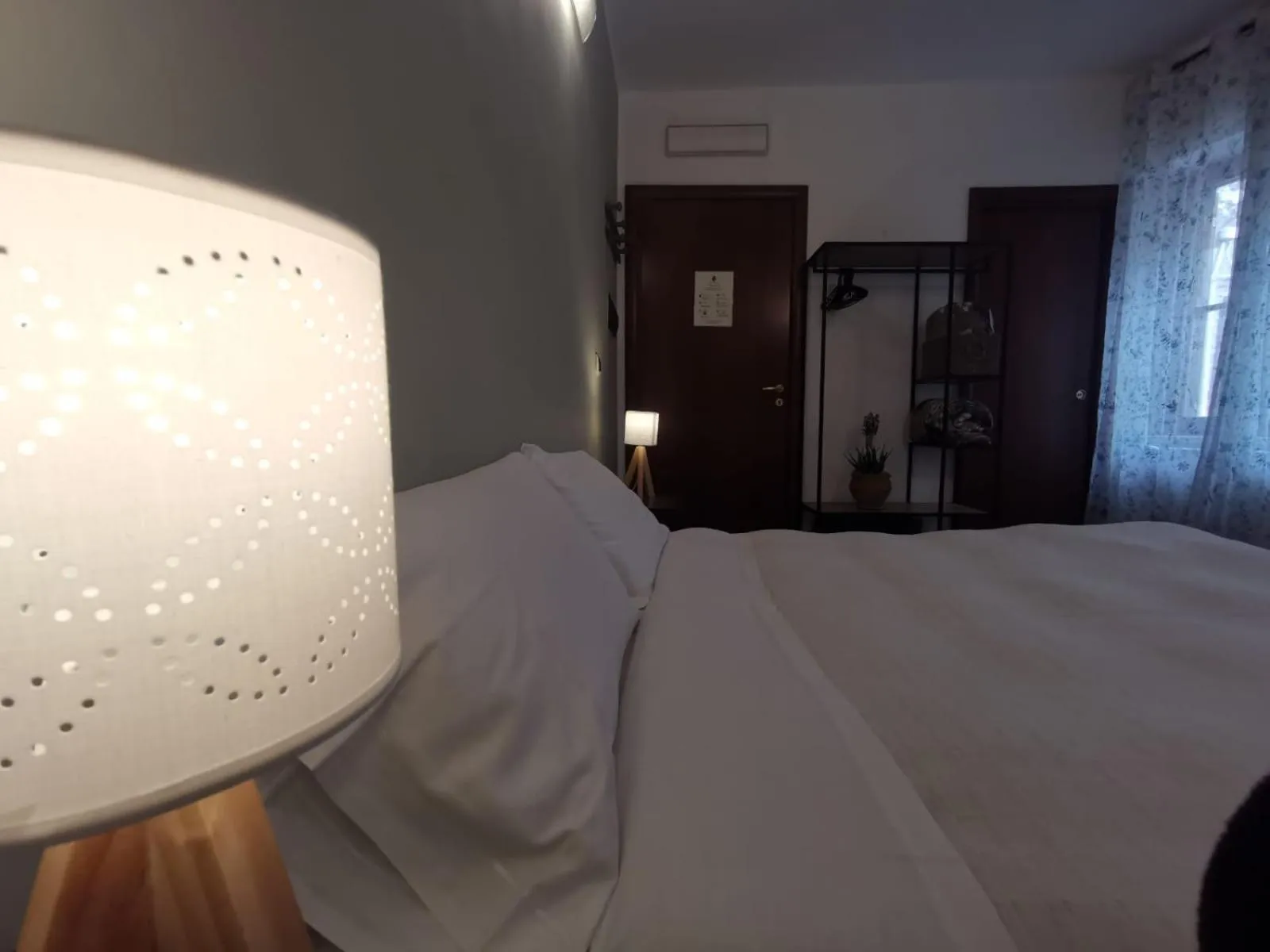 Decorative detail, Bed in Locanda dell'Arcangelo