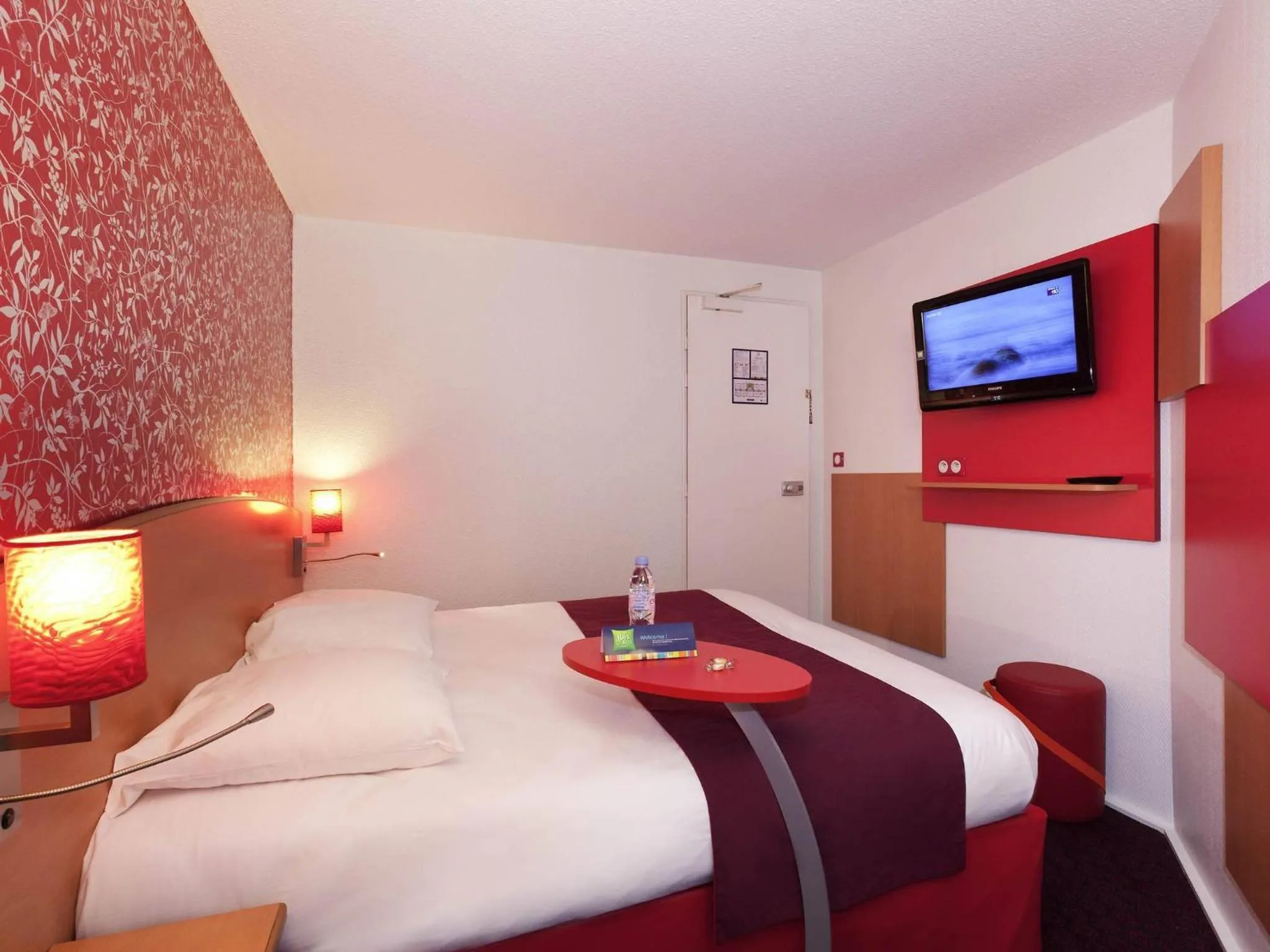 Bedroom, Bed in ibis Styles Bourg-en-Bresse Centre