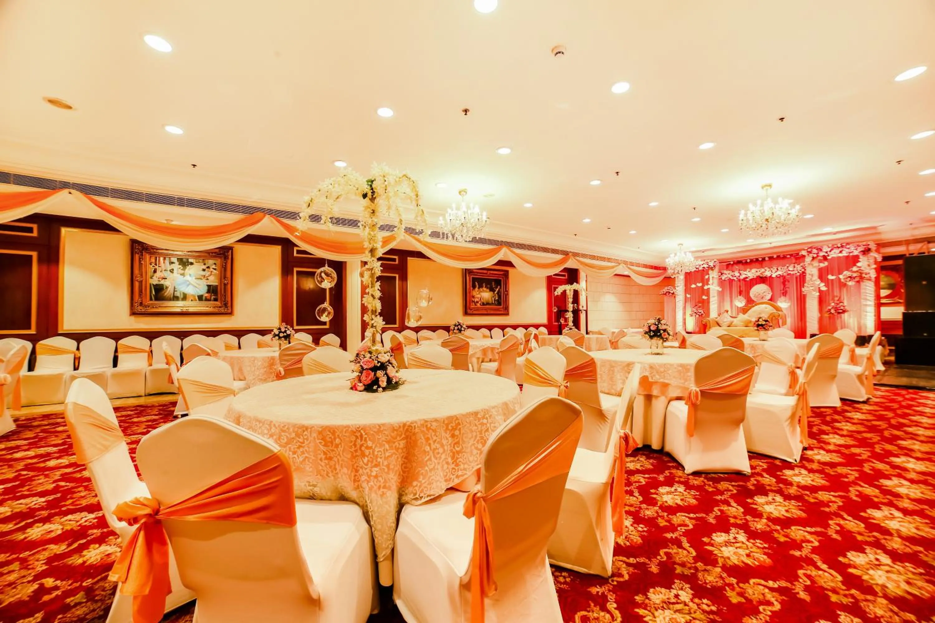 Banquet/Function facilities in Hotel The Royal Plaza