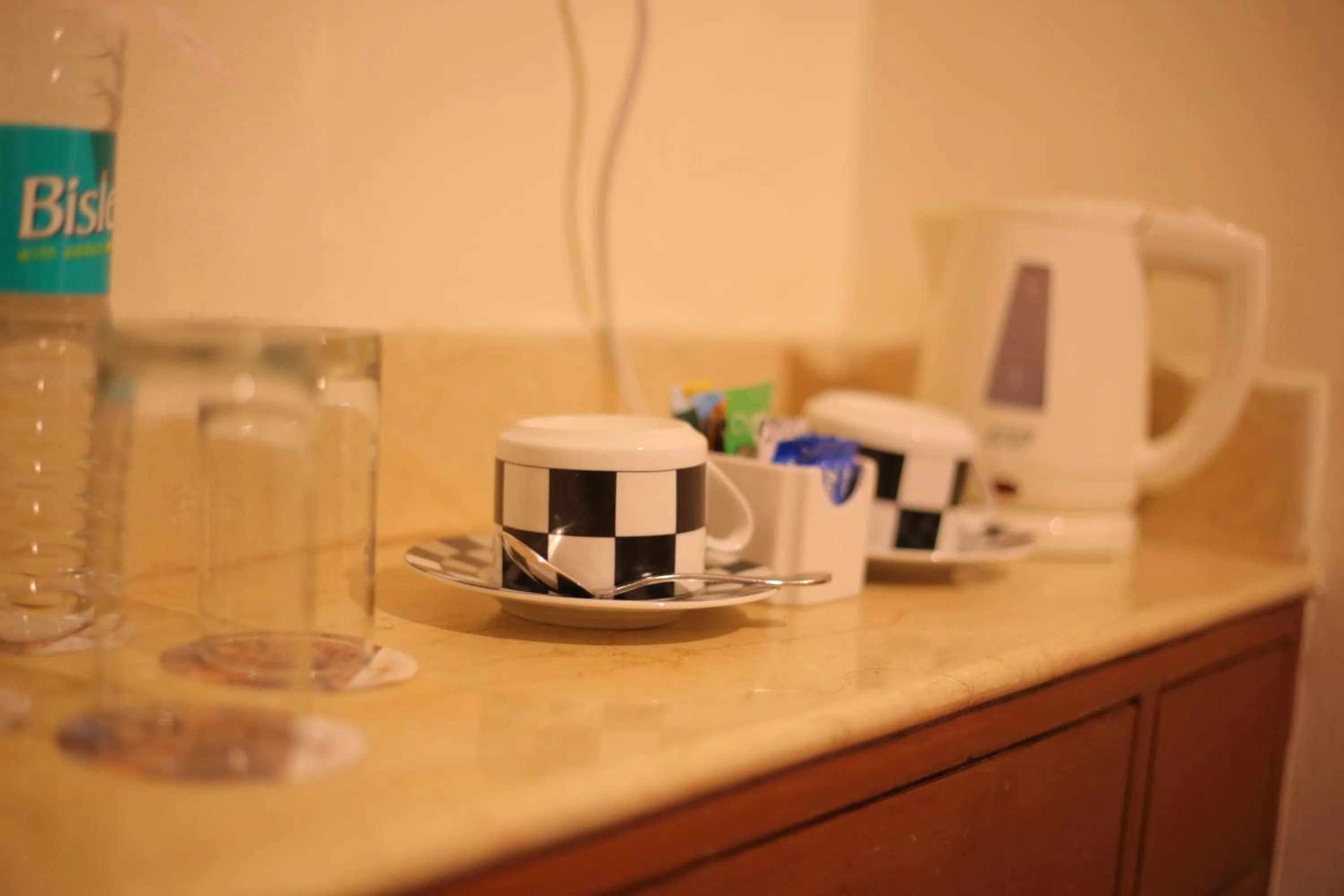 Coffee/tea facilities in Hotel The Royal Plaza