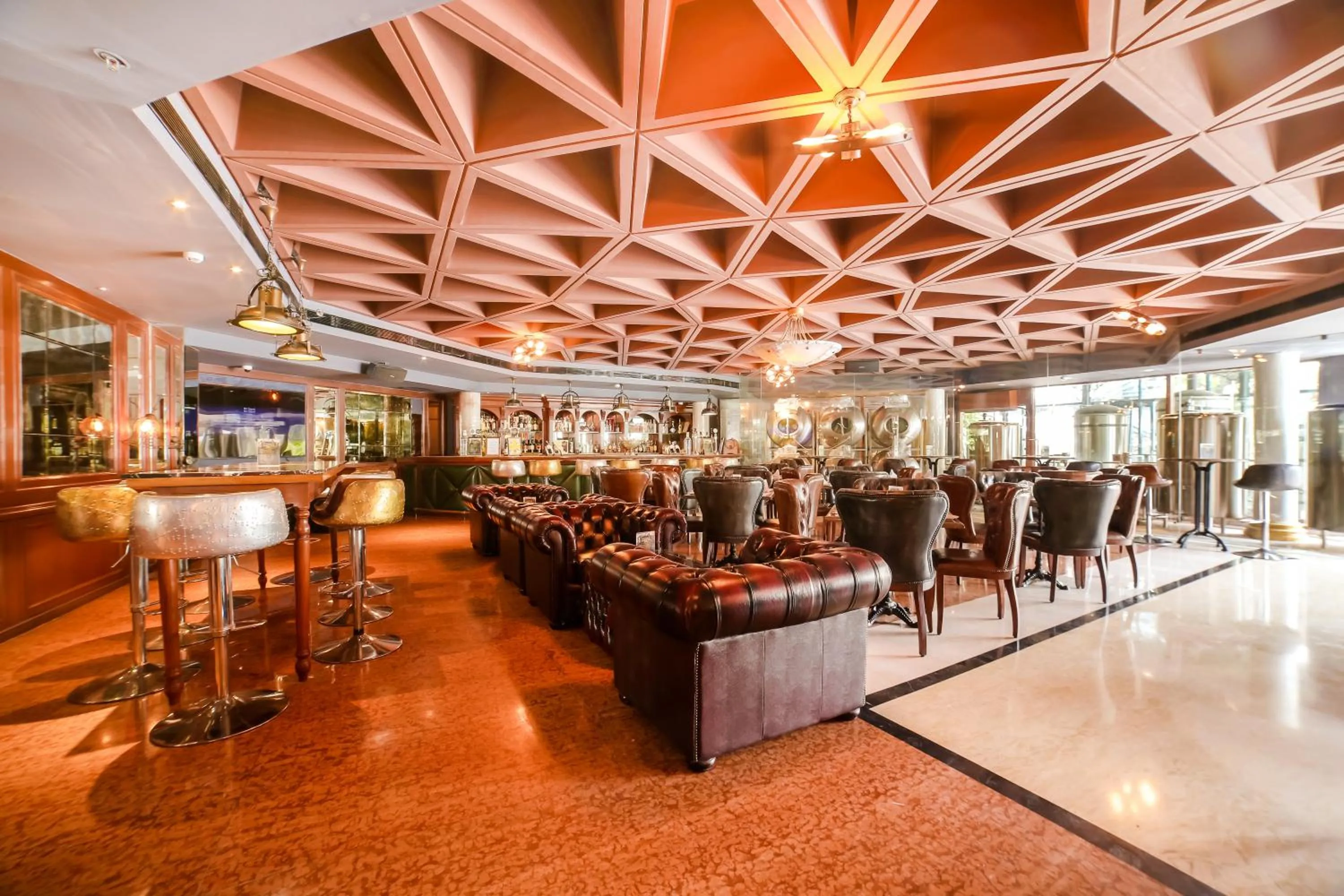 Lounge or bar in Hotel The Royal Plaza