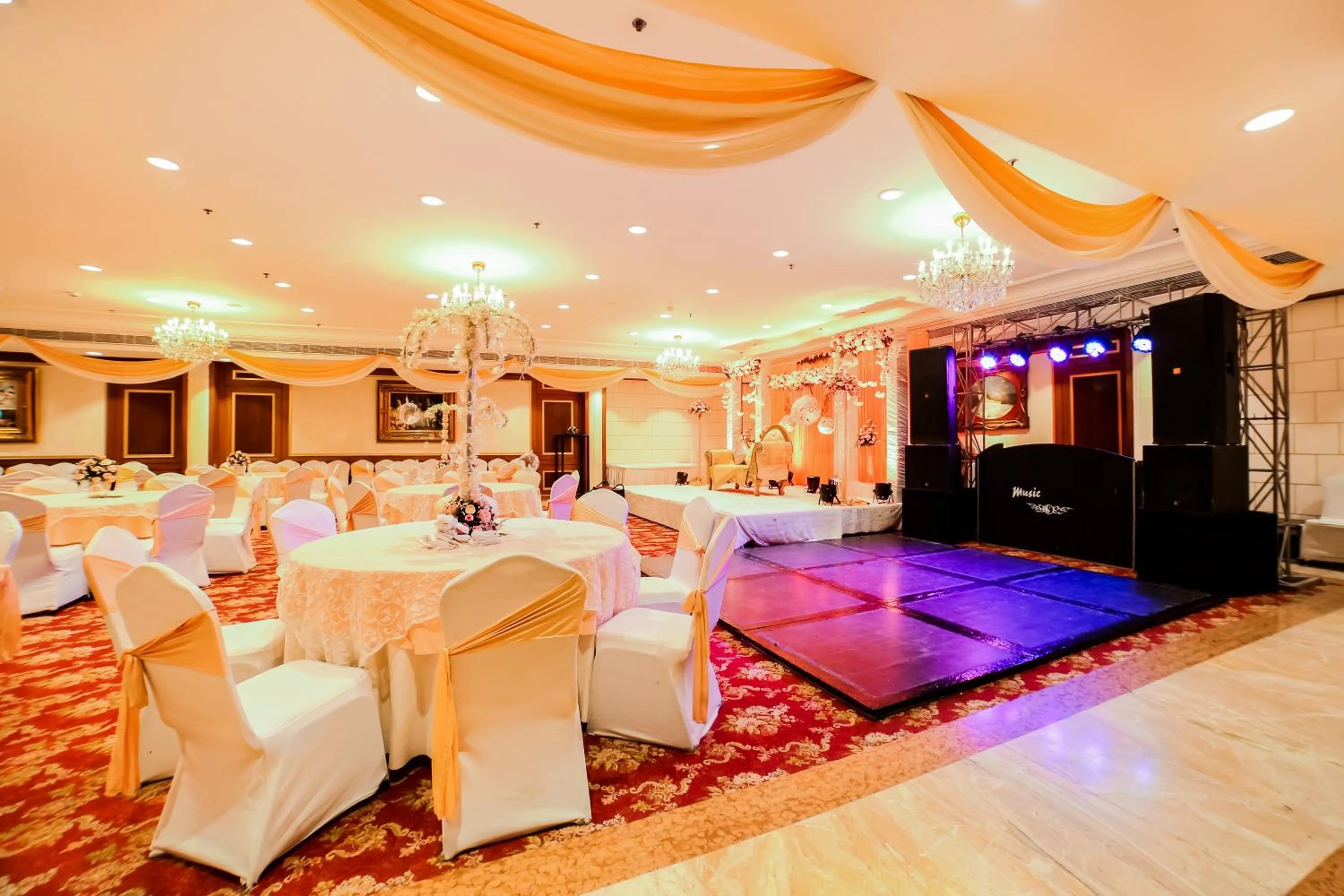 Banquet/Function facilities in Hotel The Royal Plaza