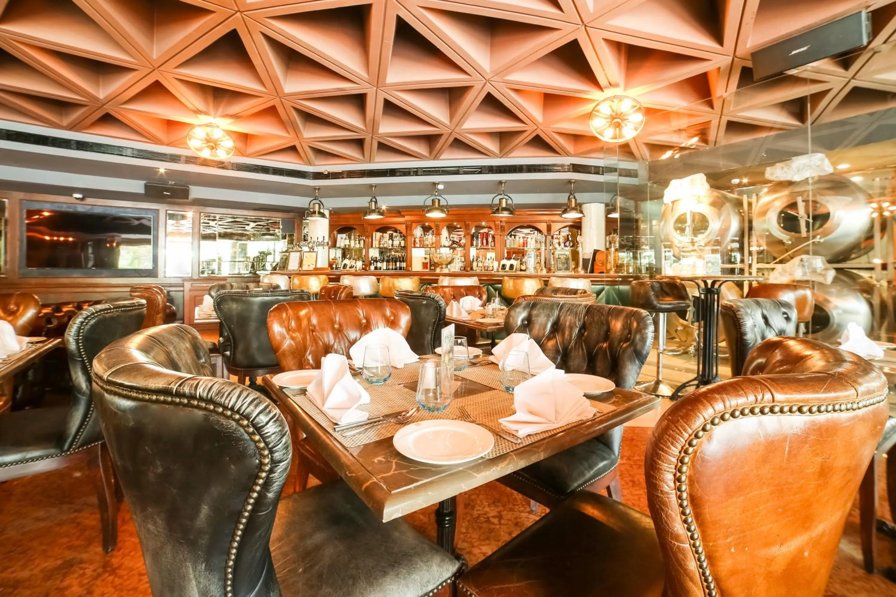 Lounge or bar in Hotel The Royal Plaza