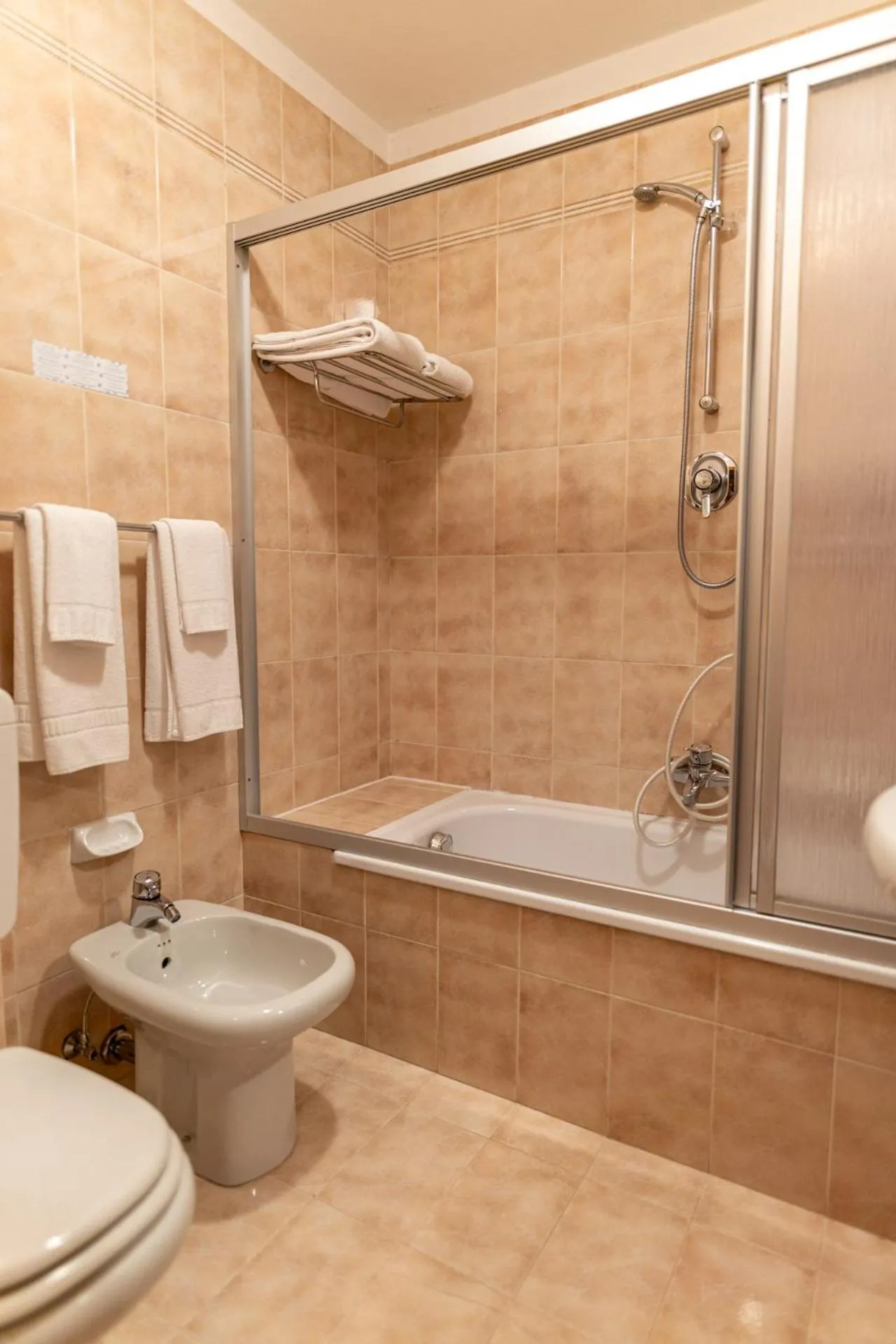 Bathroom in Hotel il Cardo