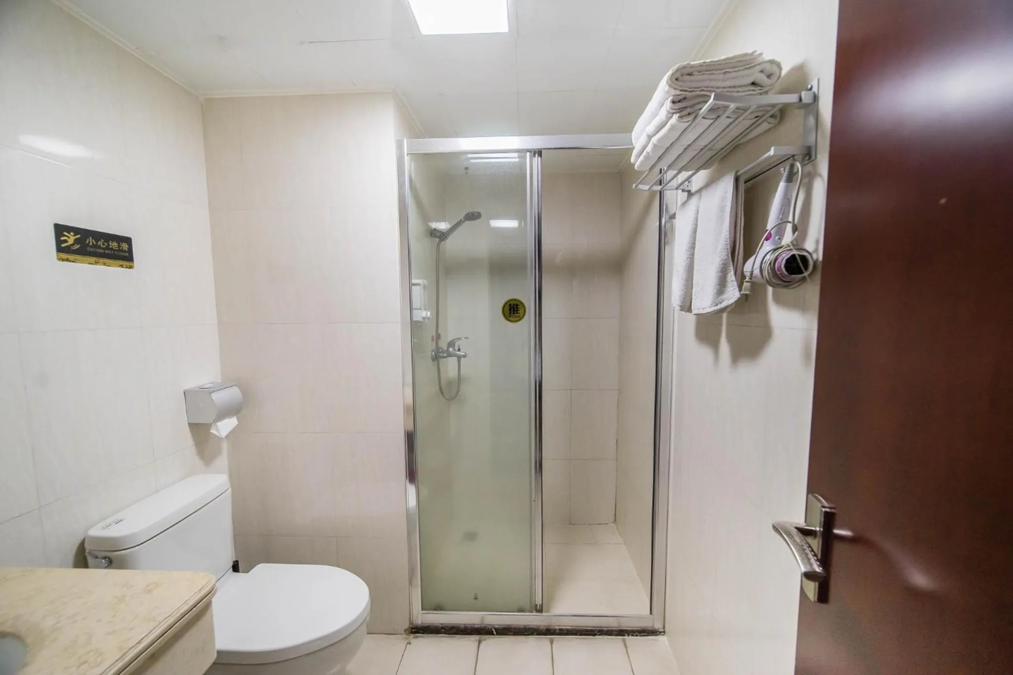 Shower in Xing Yu Legend Service Apartment Canton Fair Branch