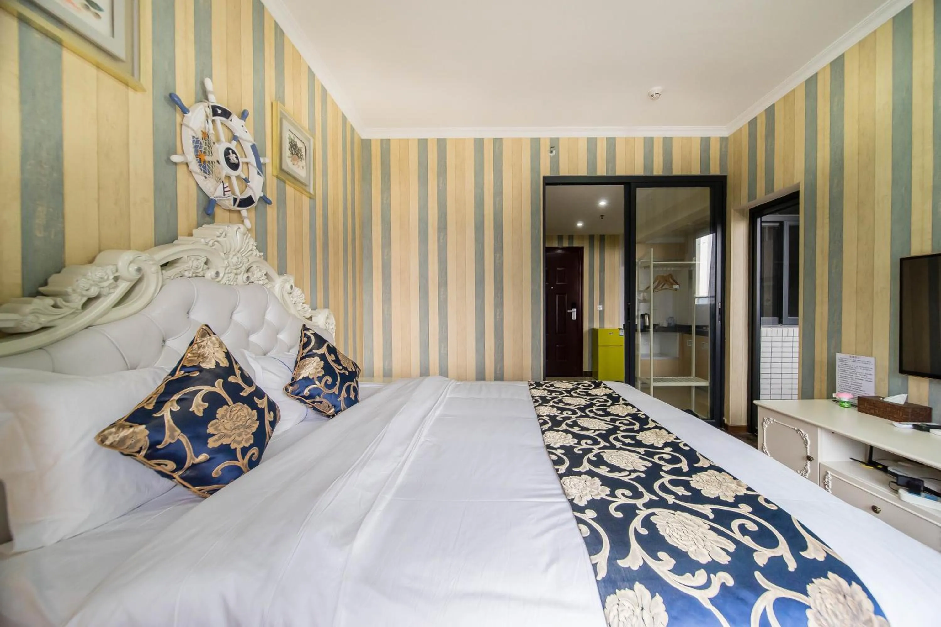 Bed in Xing Yu Legend Service Apartment Canton Fair Branch