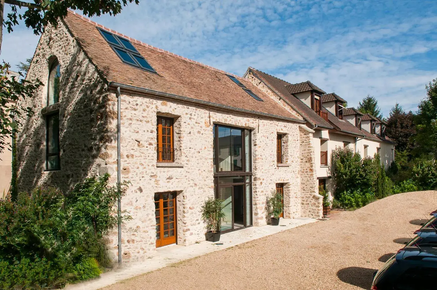 Petit loft de charme proche VERSAILLES SACLAY 30 mn PARIS jardin terrasse parking securisé Petit loft de charme proche VERSAILLES SACLAY 30 mn PARIS jardin terrasse parking securisé