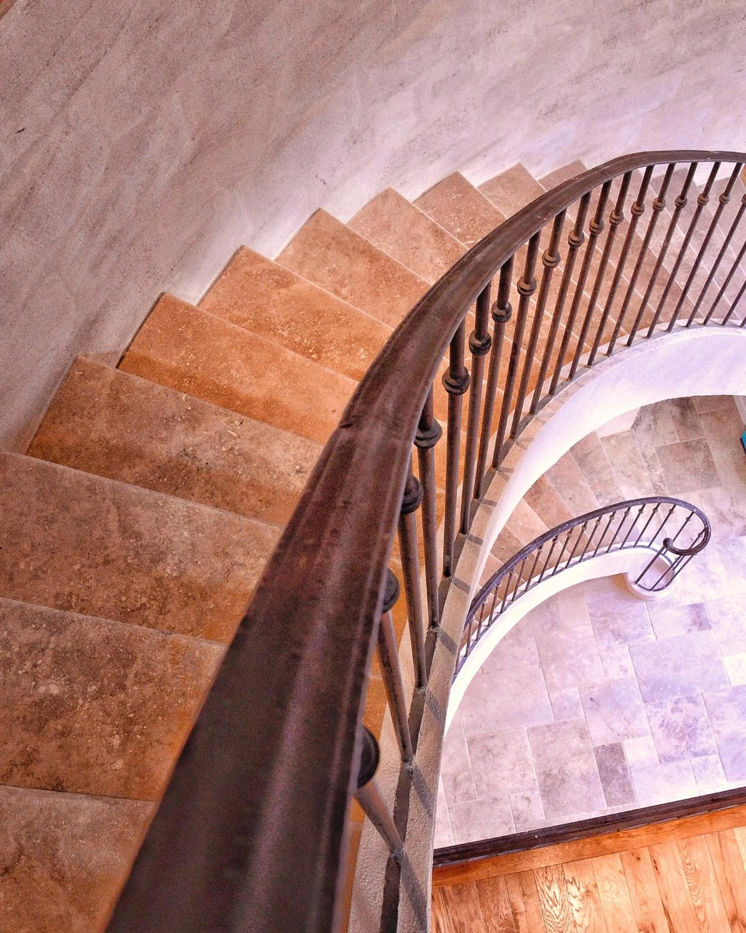 Property building in Petit loft de charme proche VERSAILLES SACLAY 30 mn PARIS jardin terrasse parking securisé