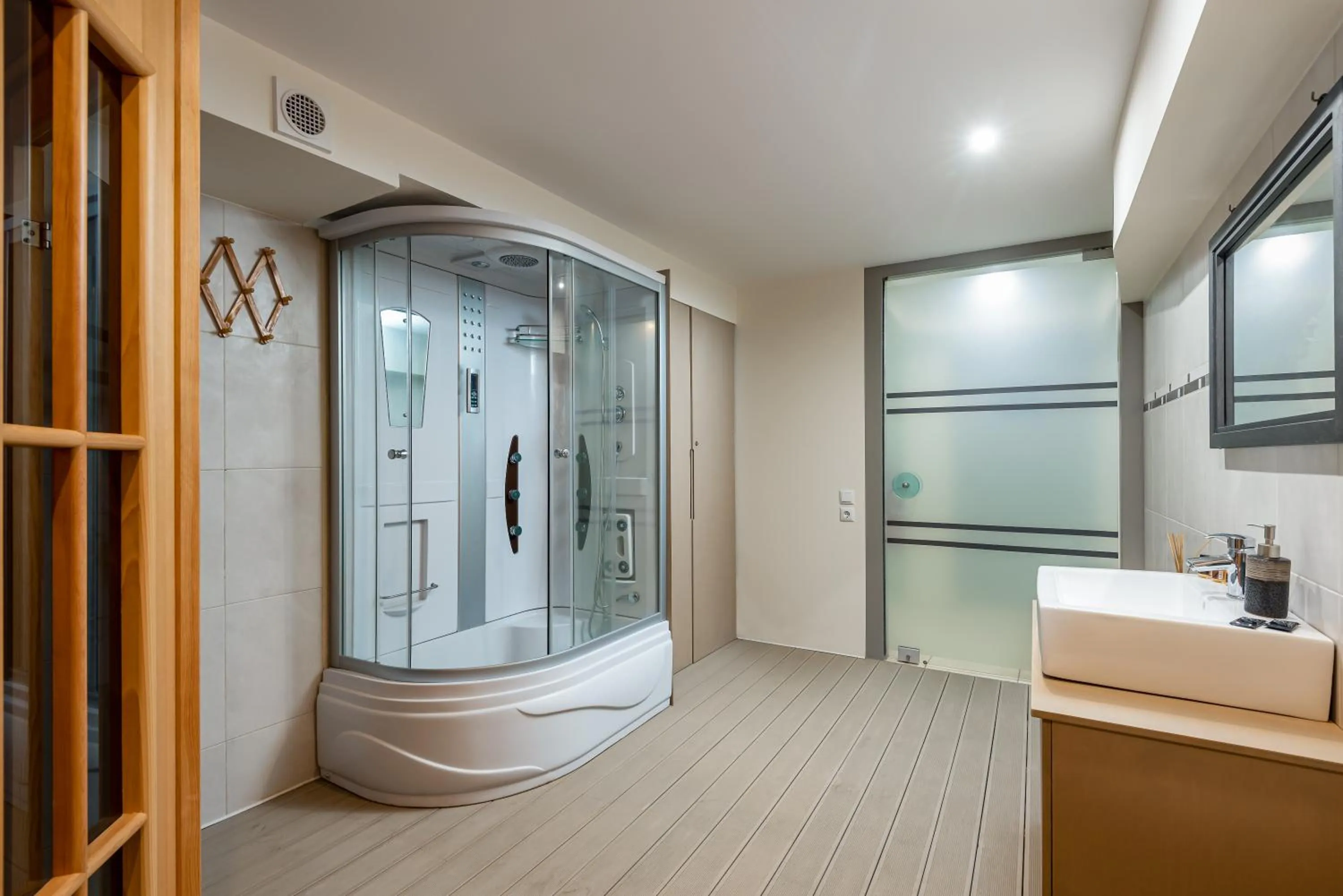 Fitness centre/facilities in Icarus Apartments