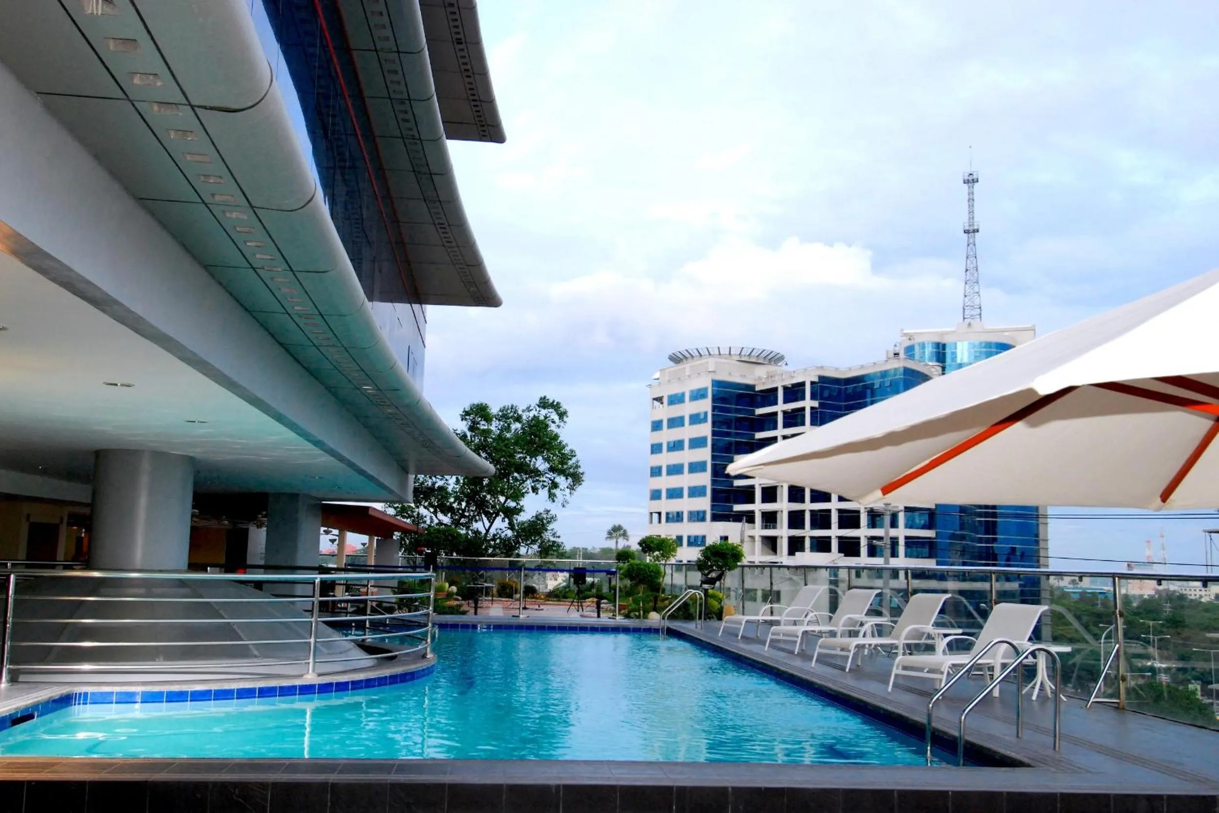Pool view in Cebu Parklane International Hotel