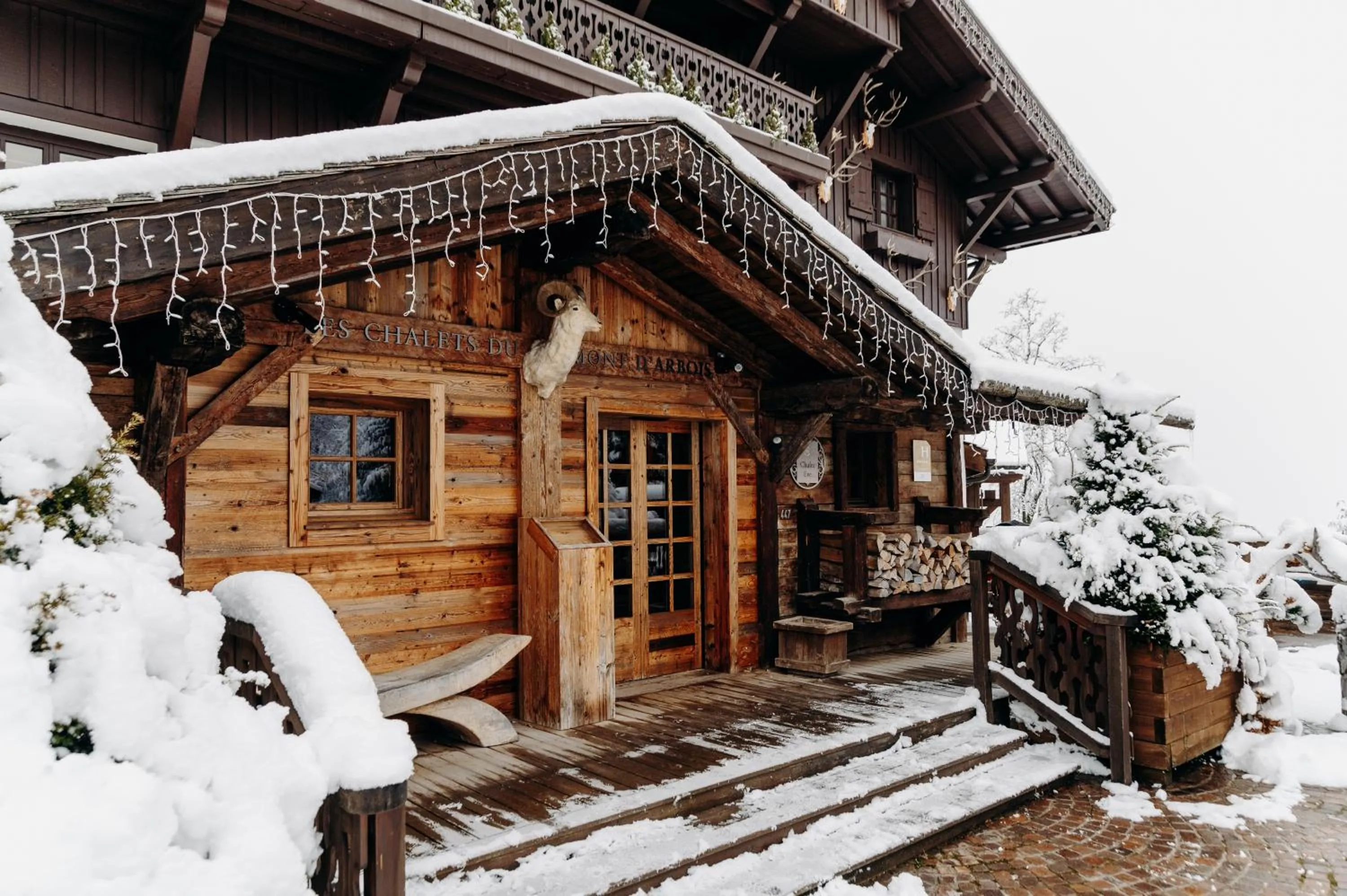 Facade/entrance in Les Chalets du Mont d'Arbois & Spa, Megève