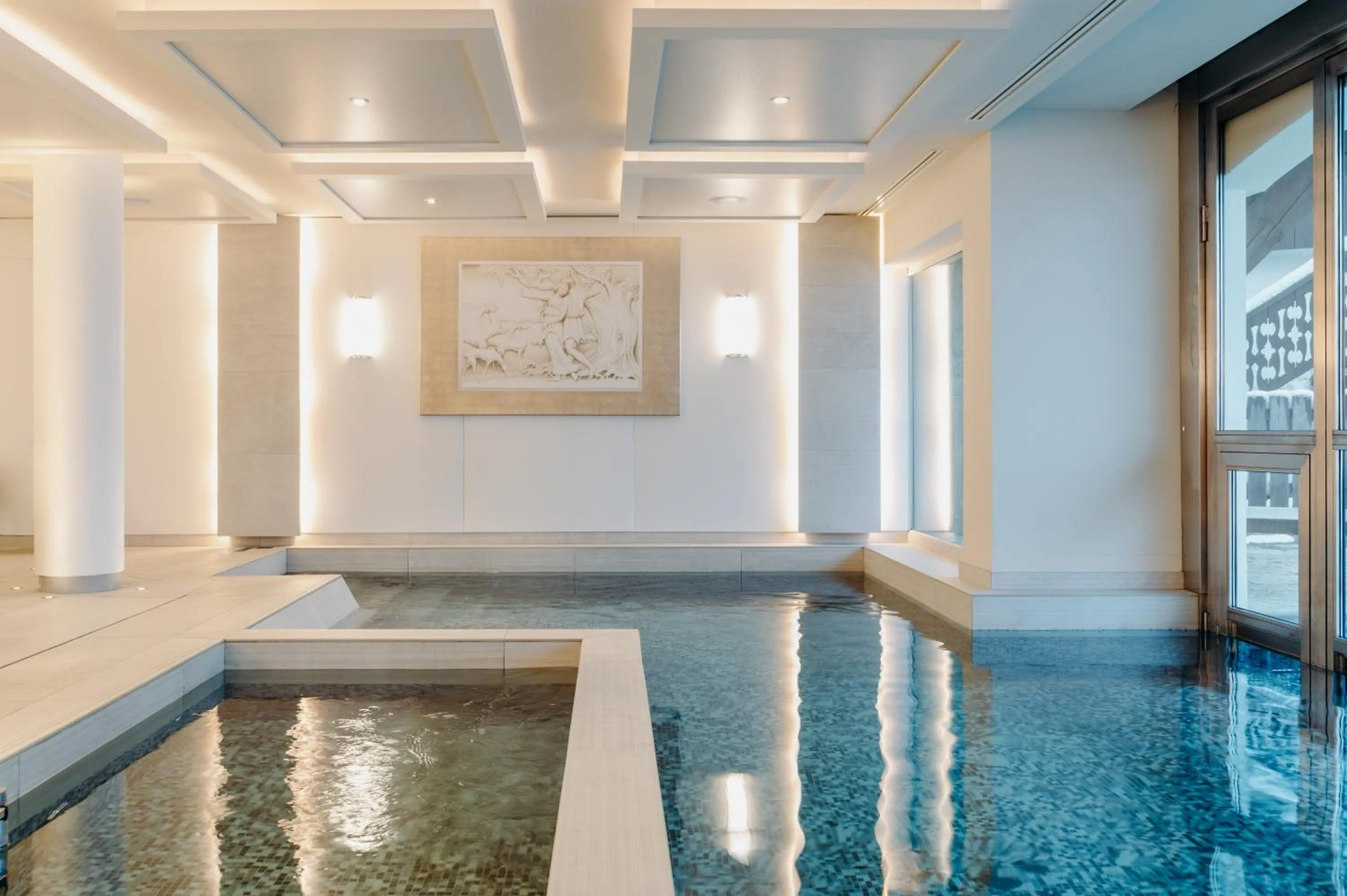 Swimming pool in Les Chalets du Mont d'Arbois & Spa, Megève