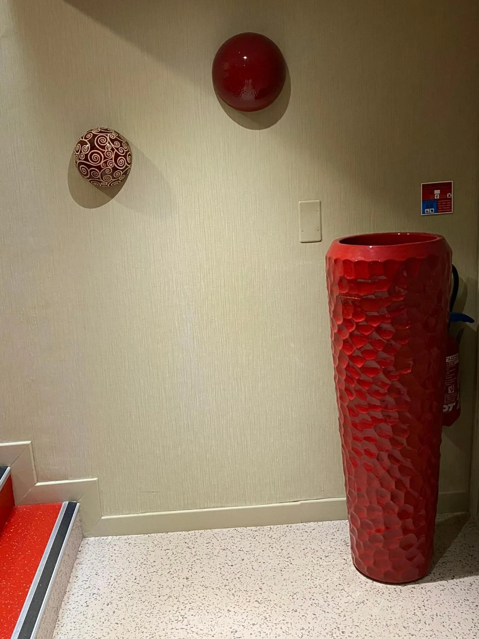 Decorative detail in Hôtel Juantorena