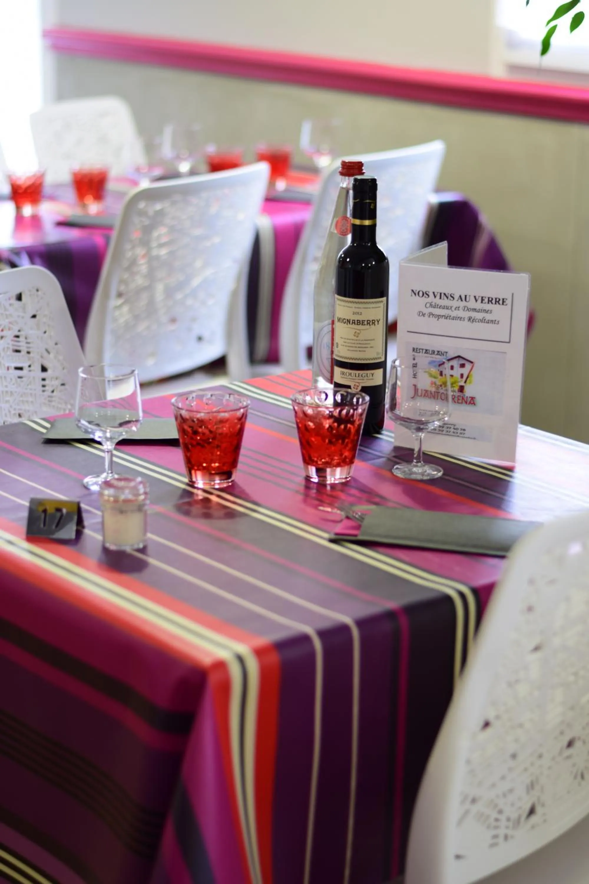 Restaurant/places to eat in Hôtel Juantorena