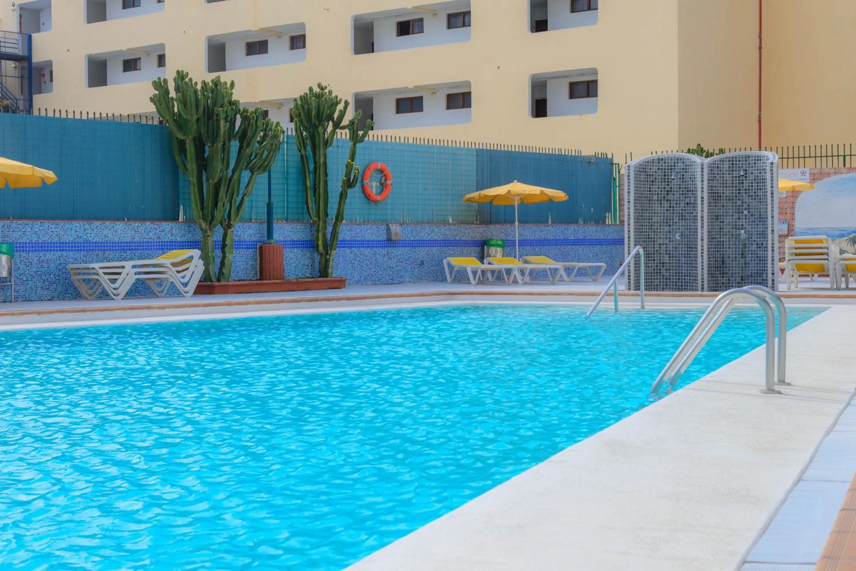 Swimming pool in Apartamentos Las Arenas