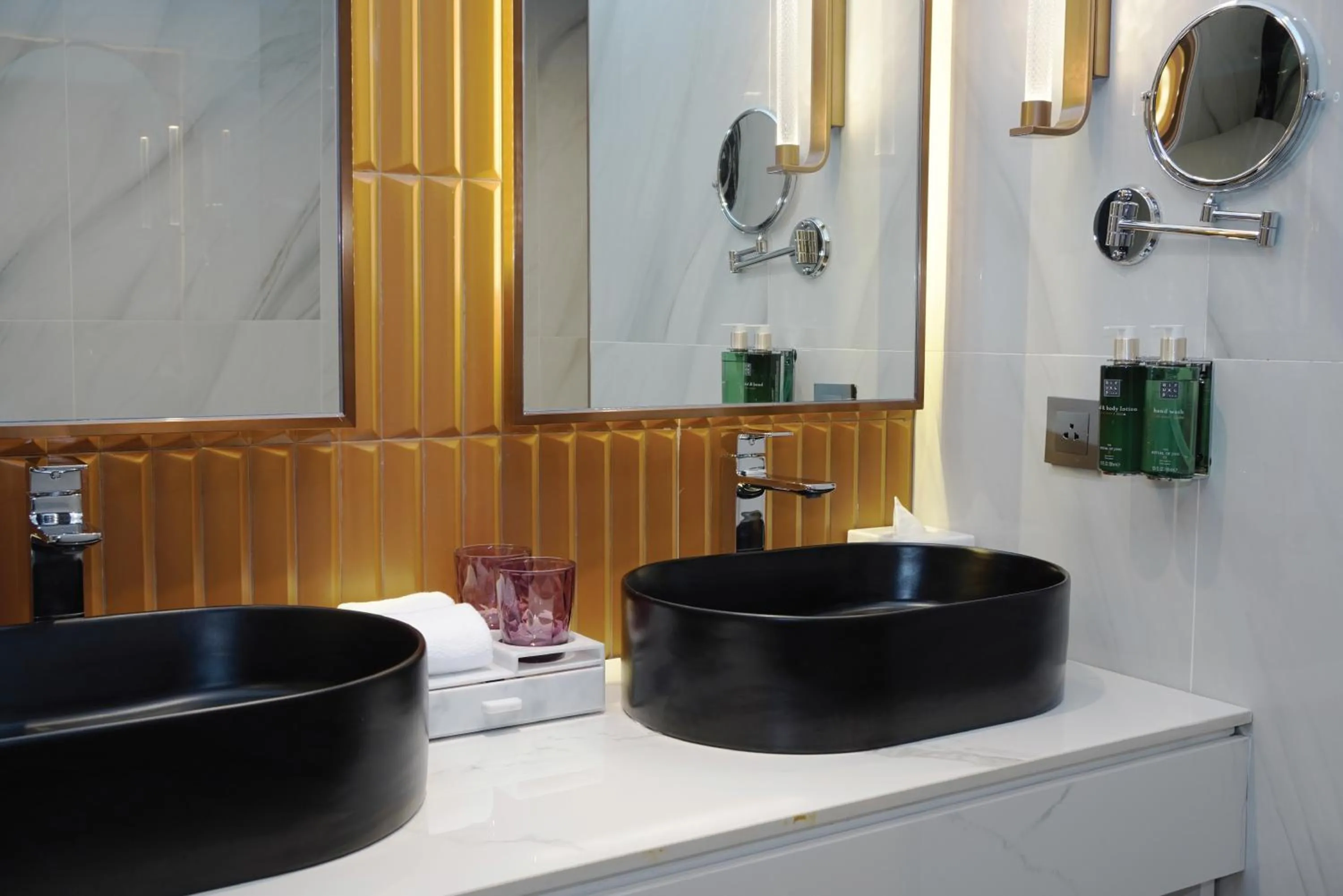 Bathroom in Pipa Hotel Bangkok Sukhumvit 11