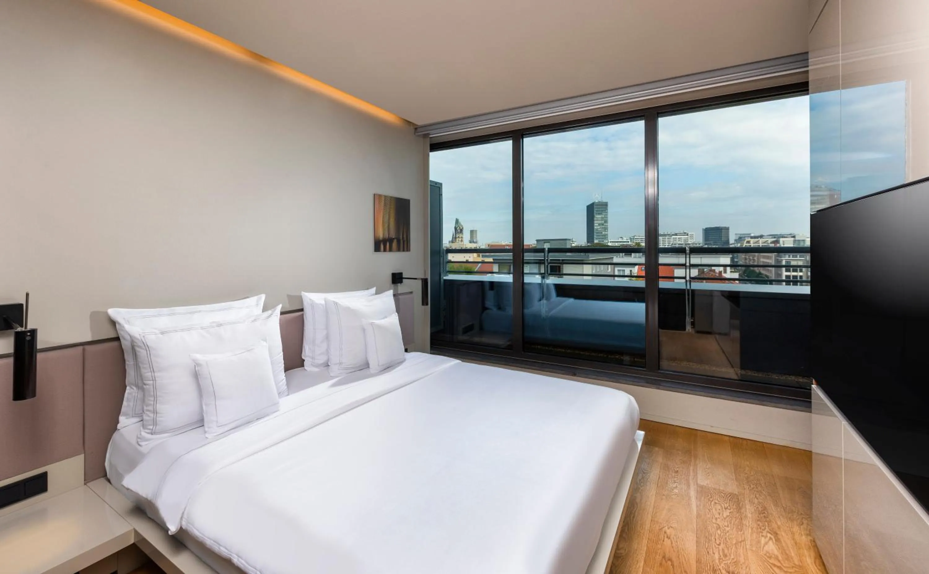 Bedroom, Bed in SANA Berlin Hotel