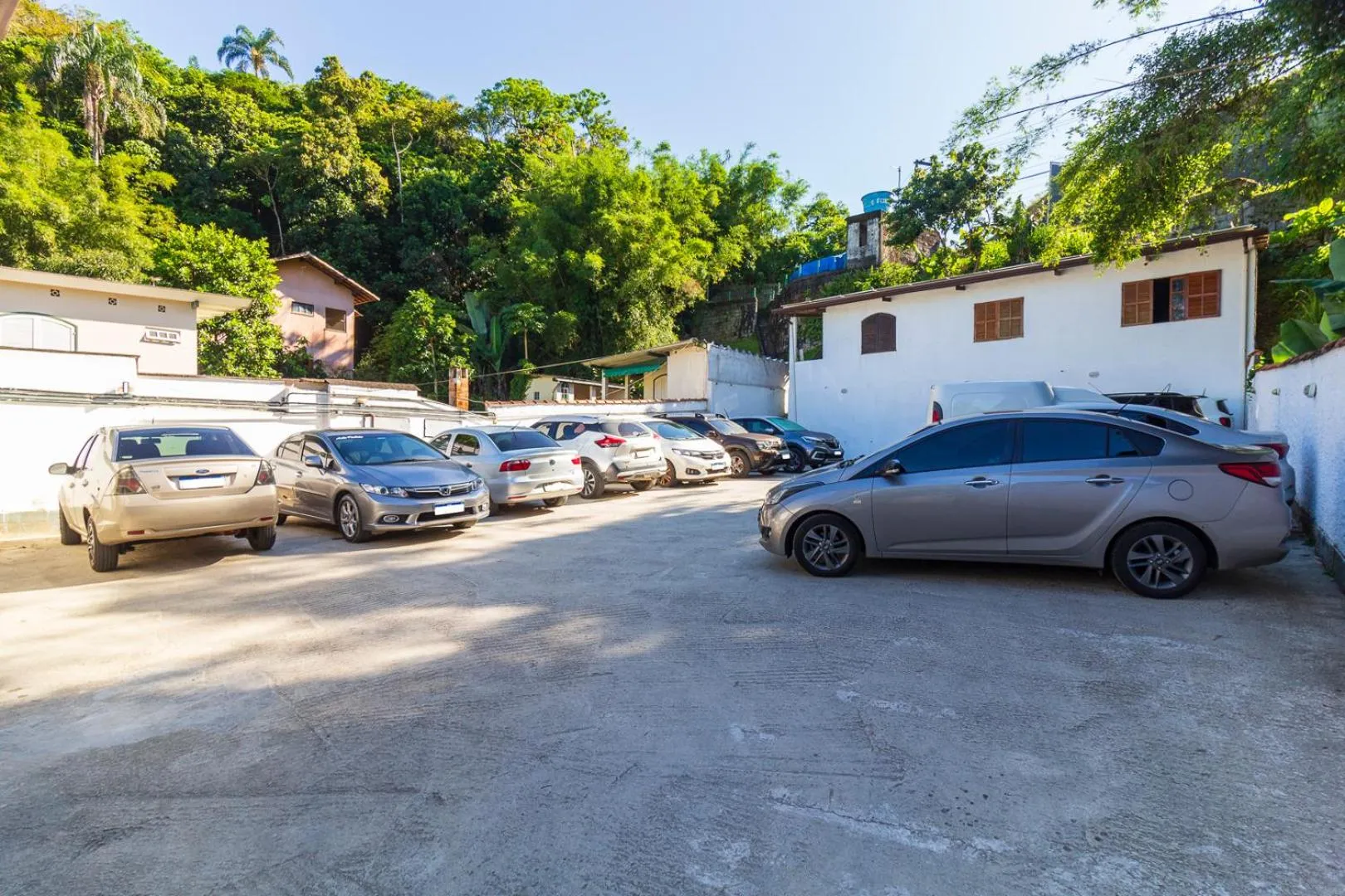 Parking in Pousada Daleste