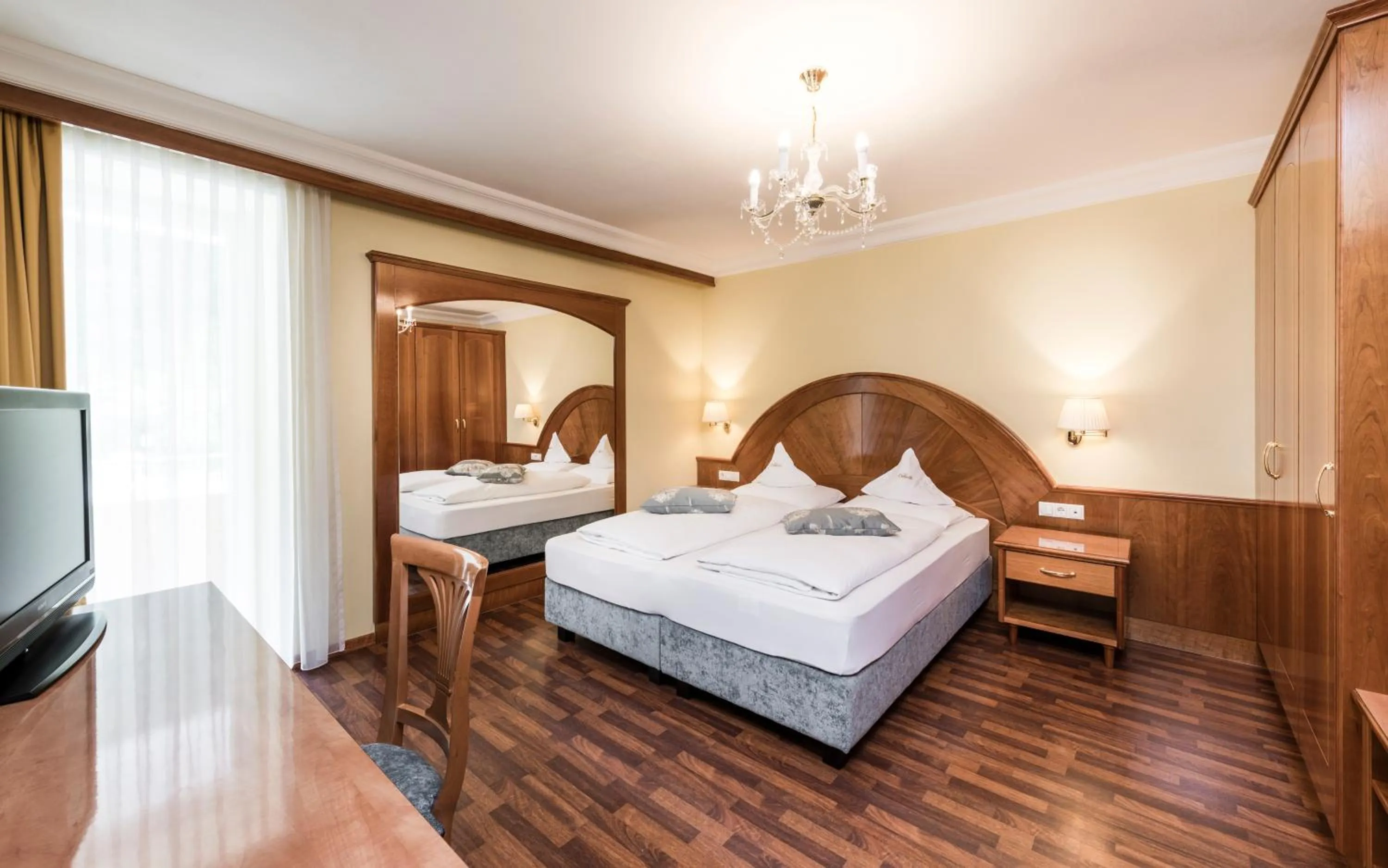 Bed in The Oswald Grand Hotel