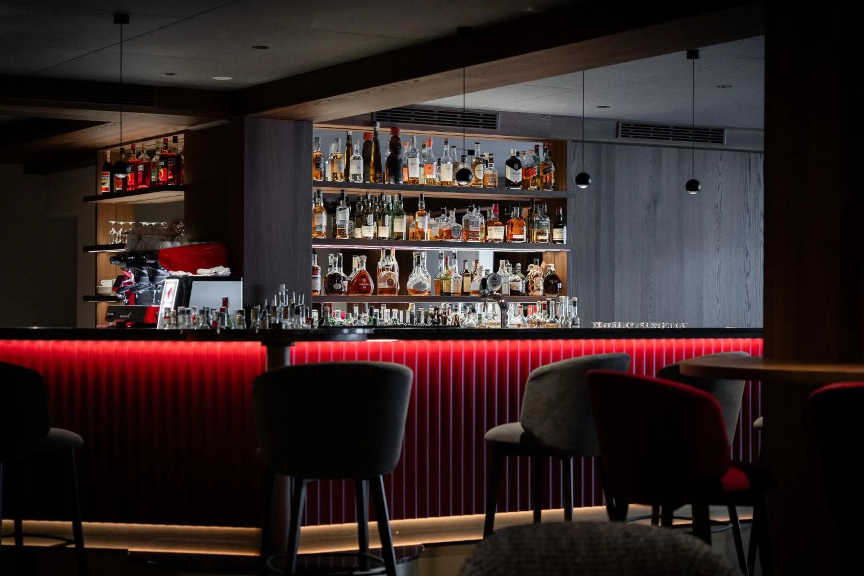 The Oswald Grand Hotel