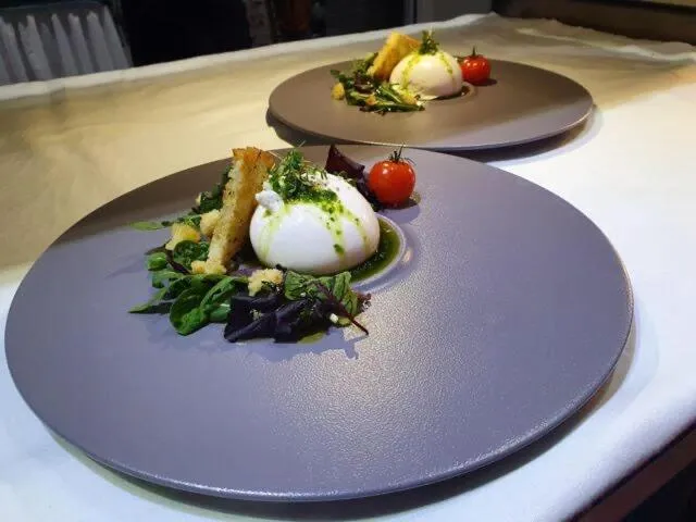 Food in Hotel Rühen, 24 Stunden Check in, Küche, kostenfreie Parkplätze