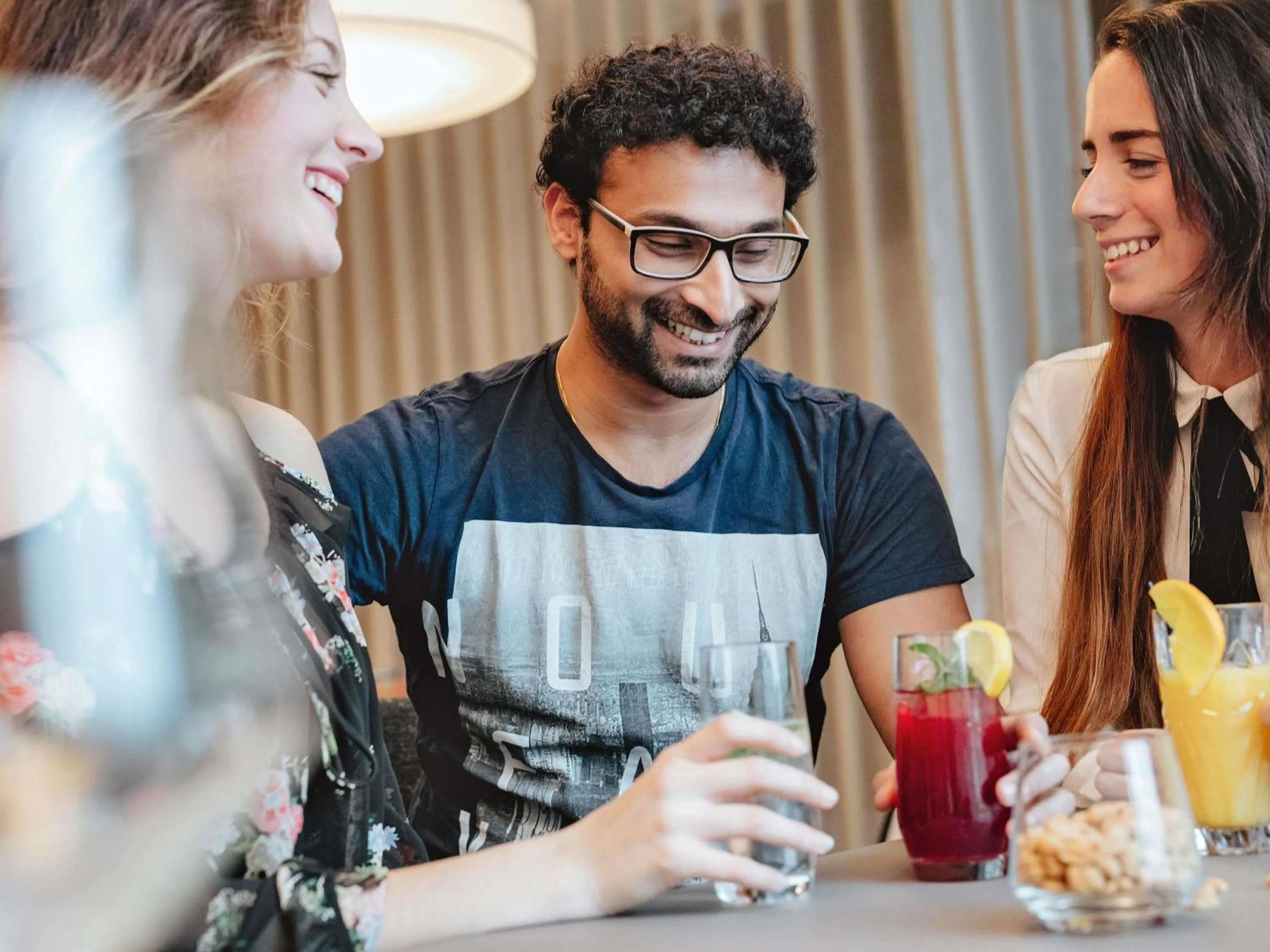 Lounge or bar in Ibis Irun