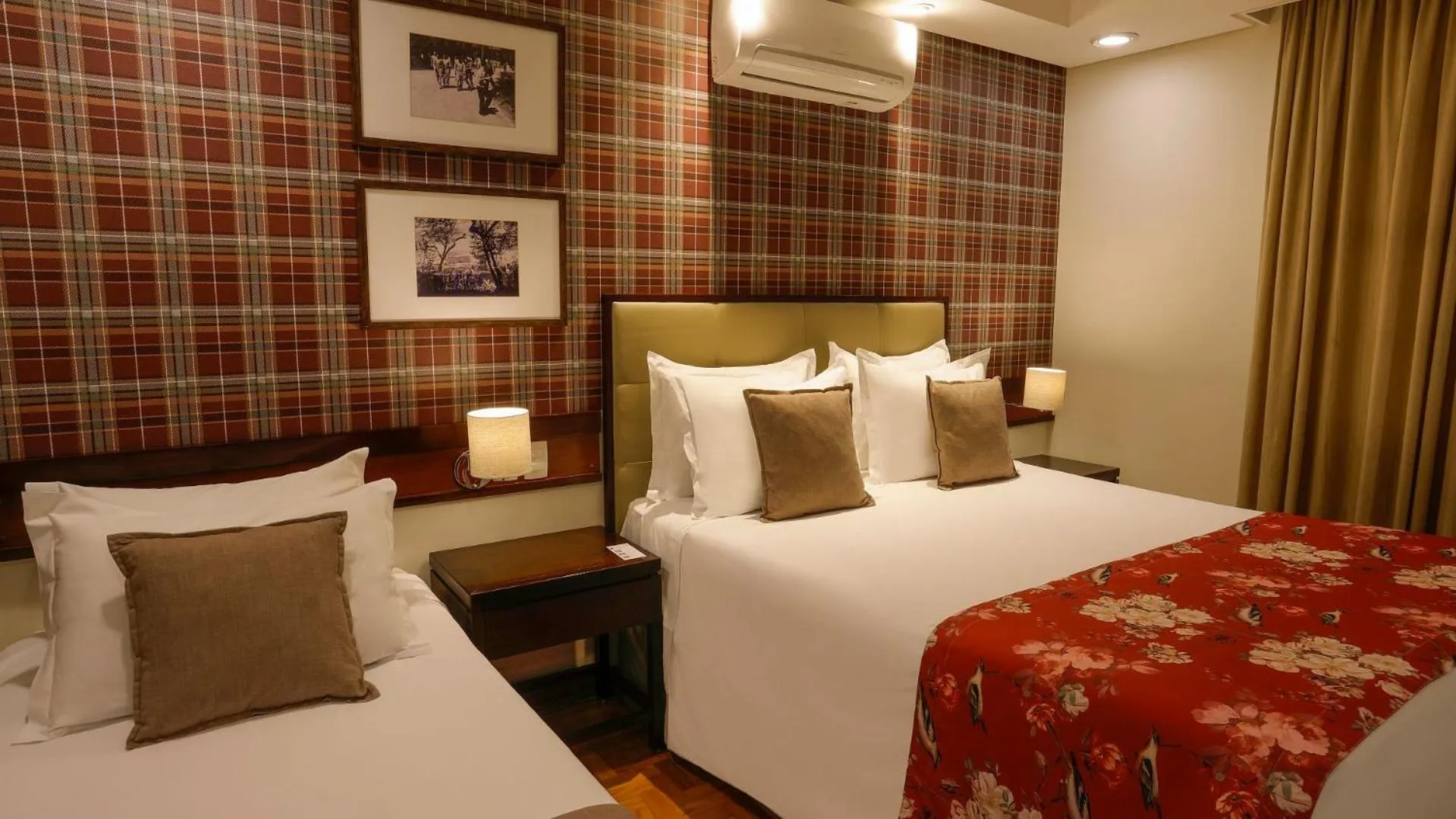 Bedroom, Bed in Hotel Vila Inglesa