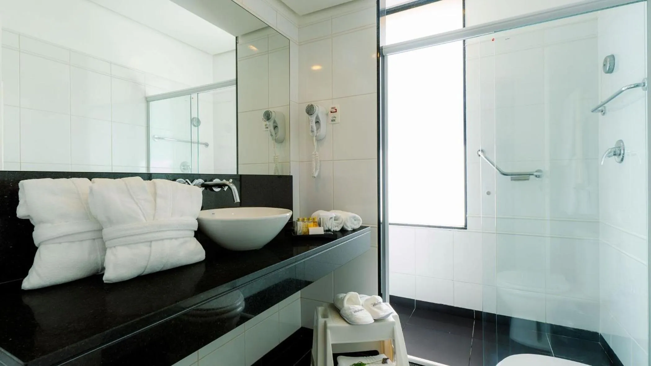 Bathroom in Hotel Vila Inglesa