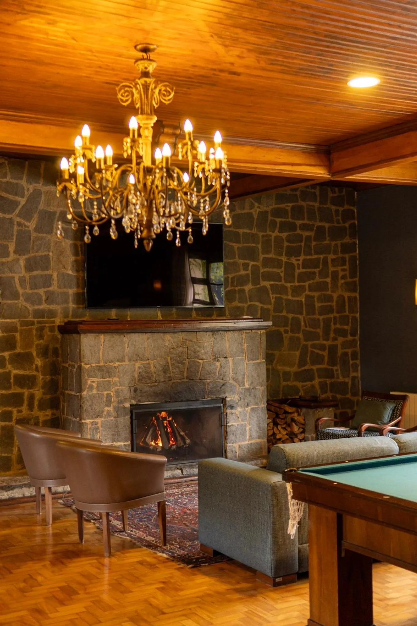 Property building in Hotel Vila Inglesa