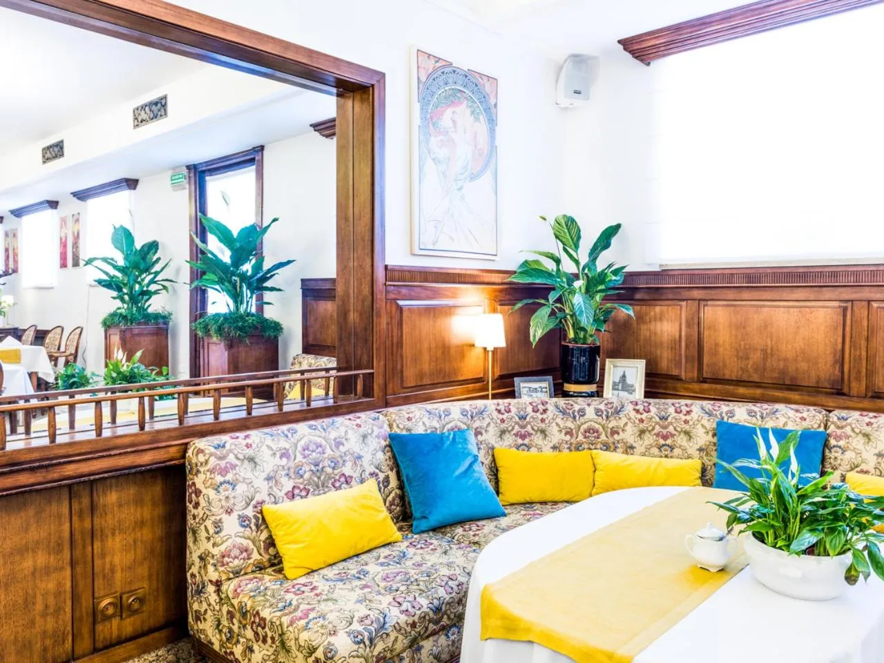 Restaurant/places to eat in Hotel Pod Złotą Różą