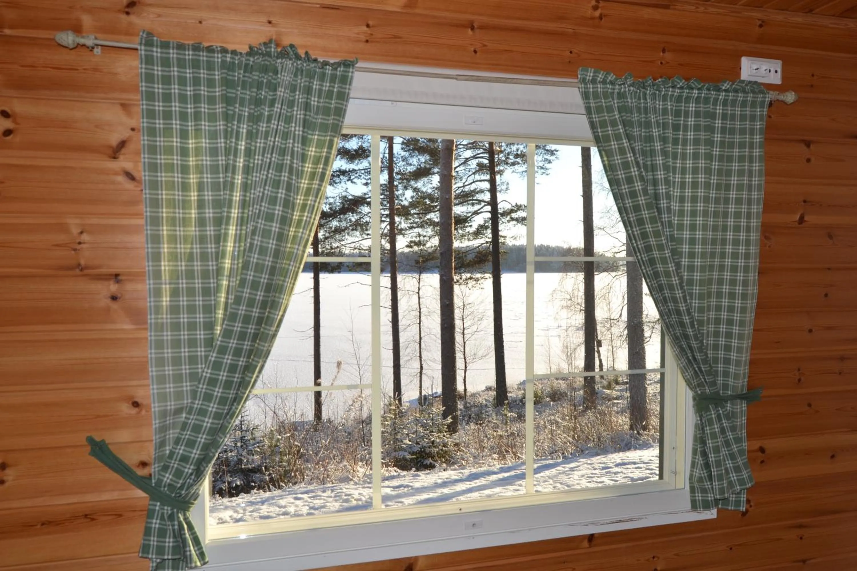 Lake view in Kujanpää | Paajoen Vuokramökit