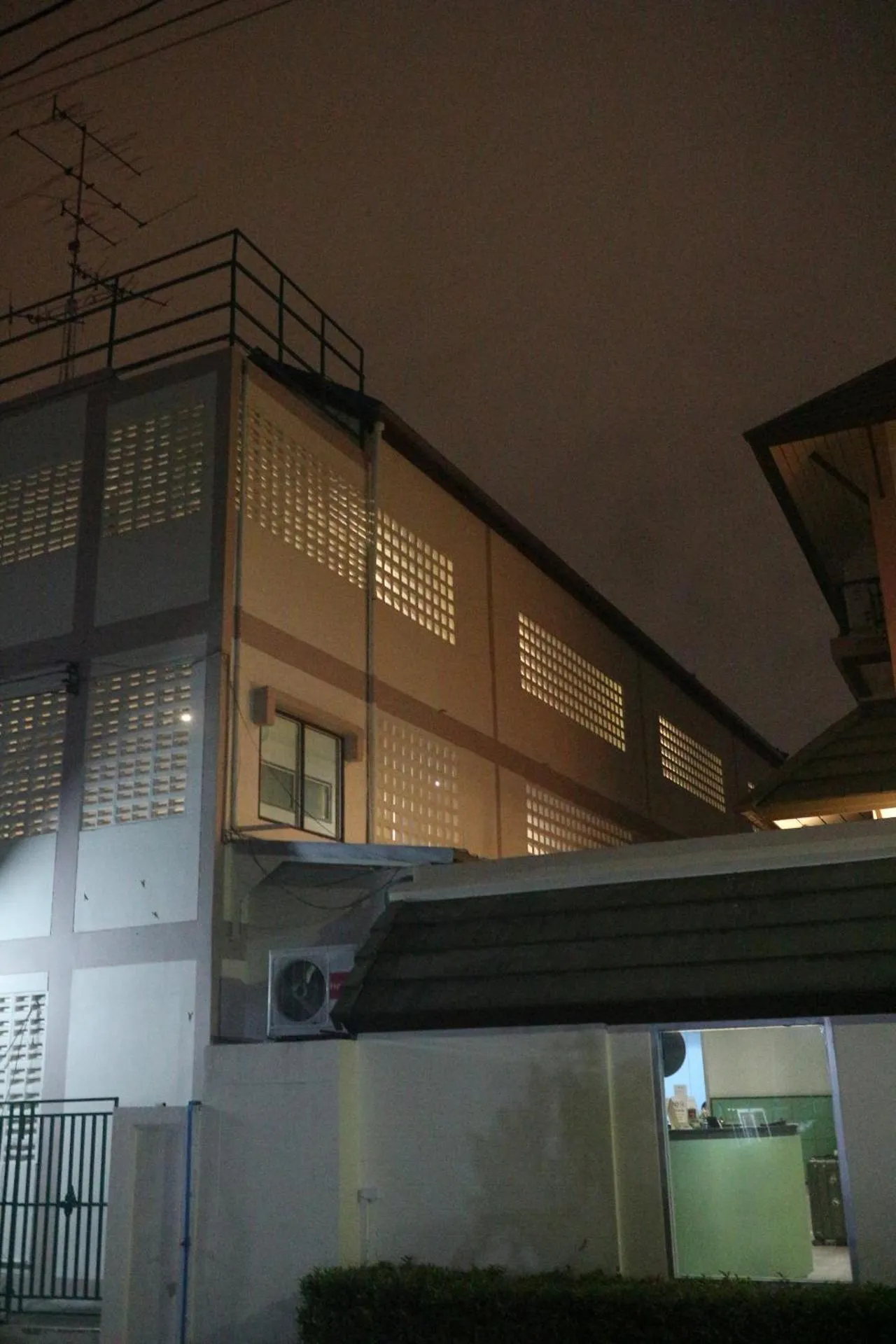 Property building in L42 Hostel Suvarnabhumi Airport