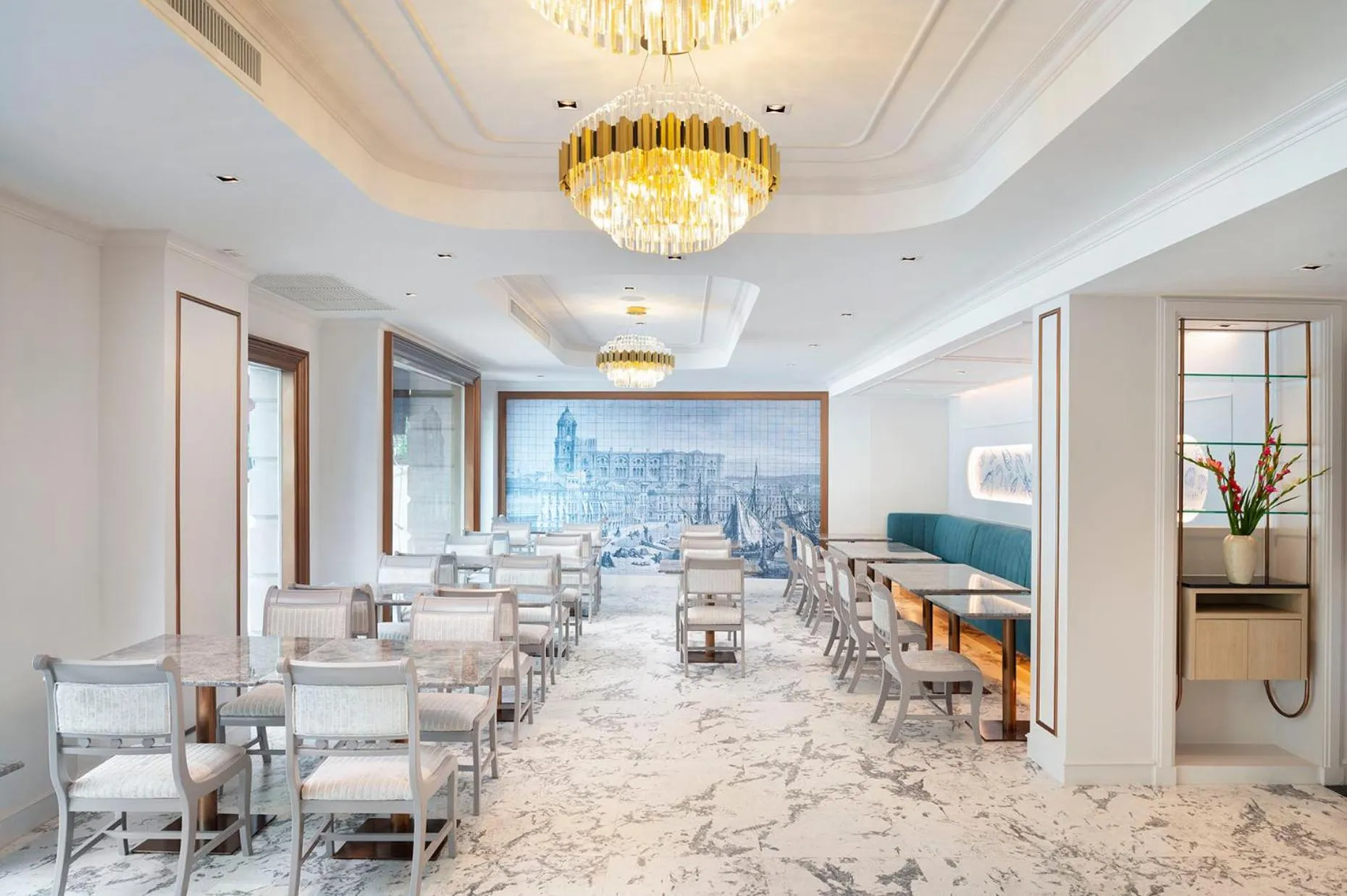 Restaurant/Places to Eat in Royal President Bangkok