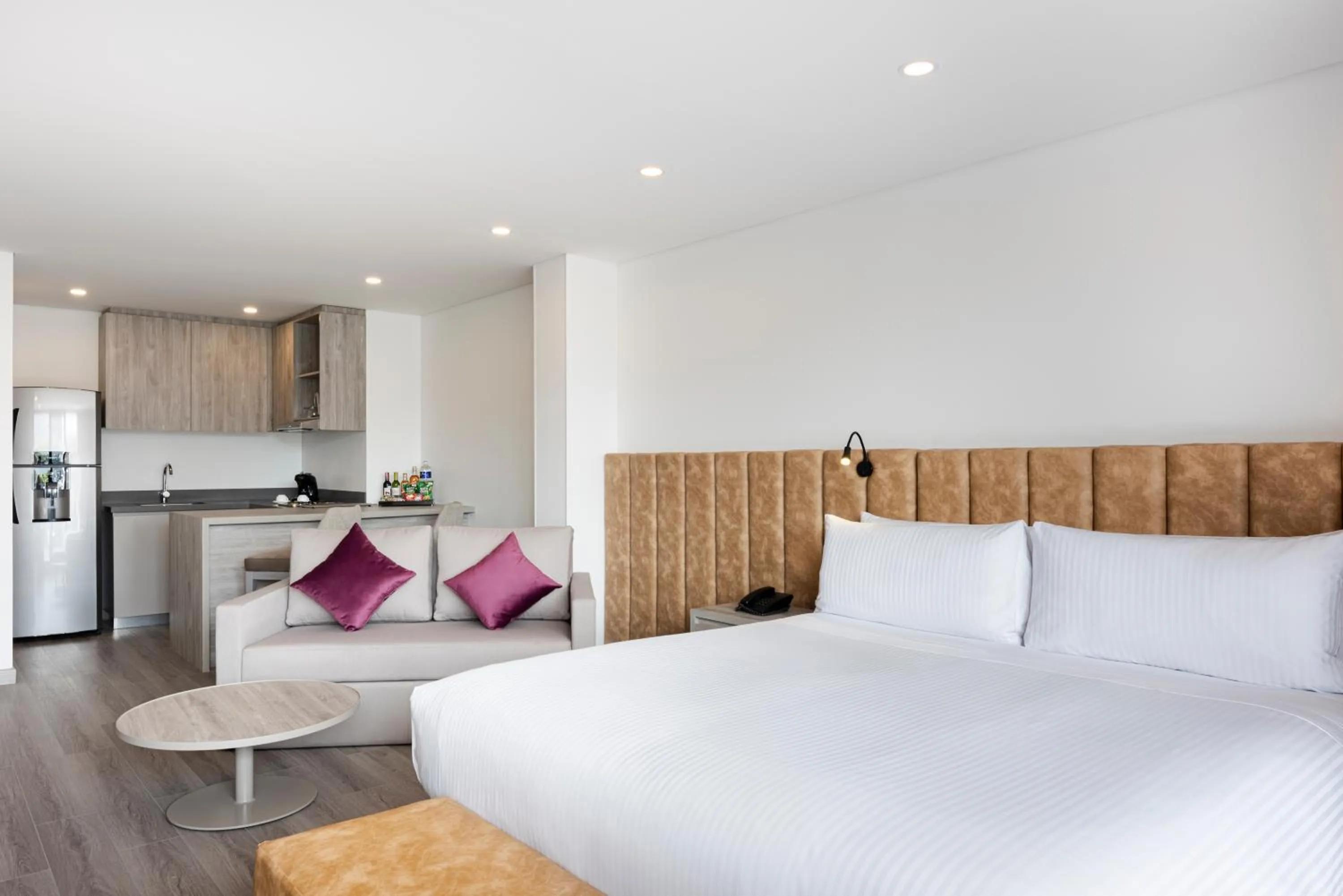 Living room, Bed in Hotel Jazz Apartments