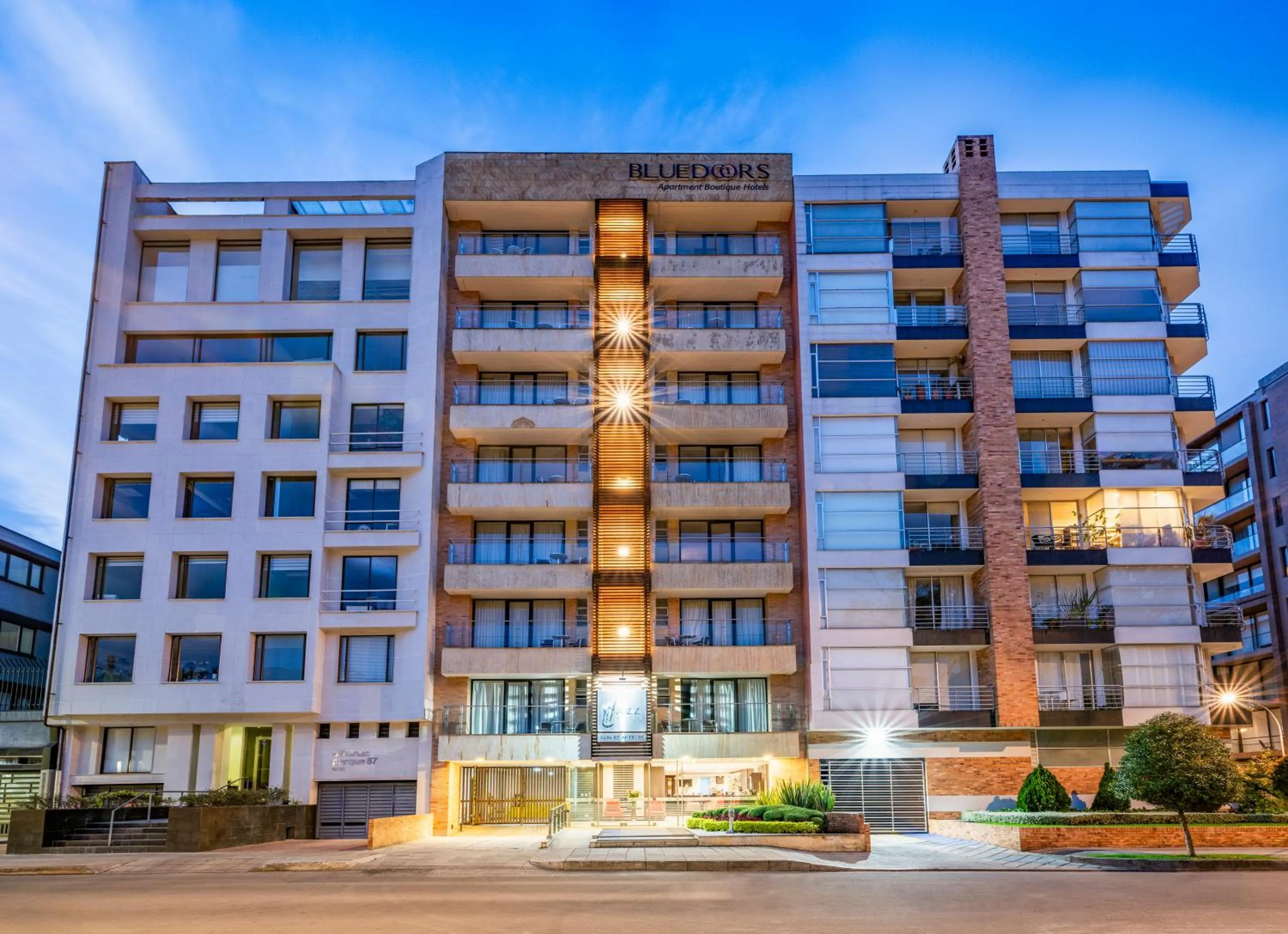 Property building in Hotel Jazz Apartments