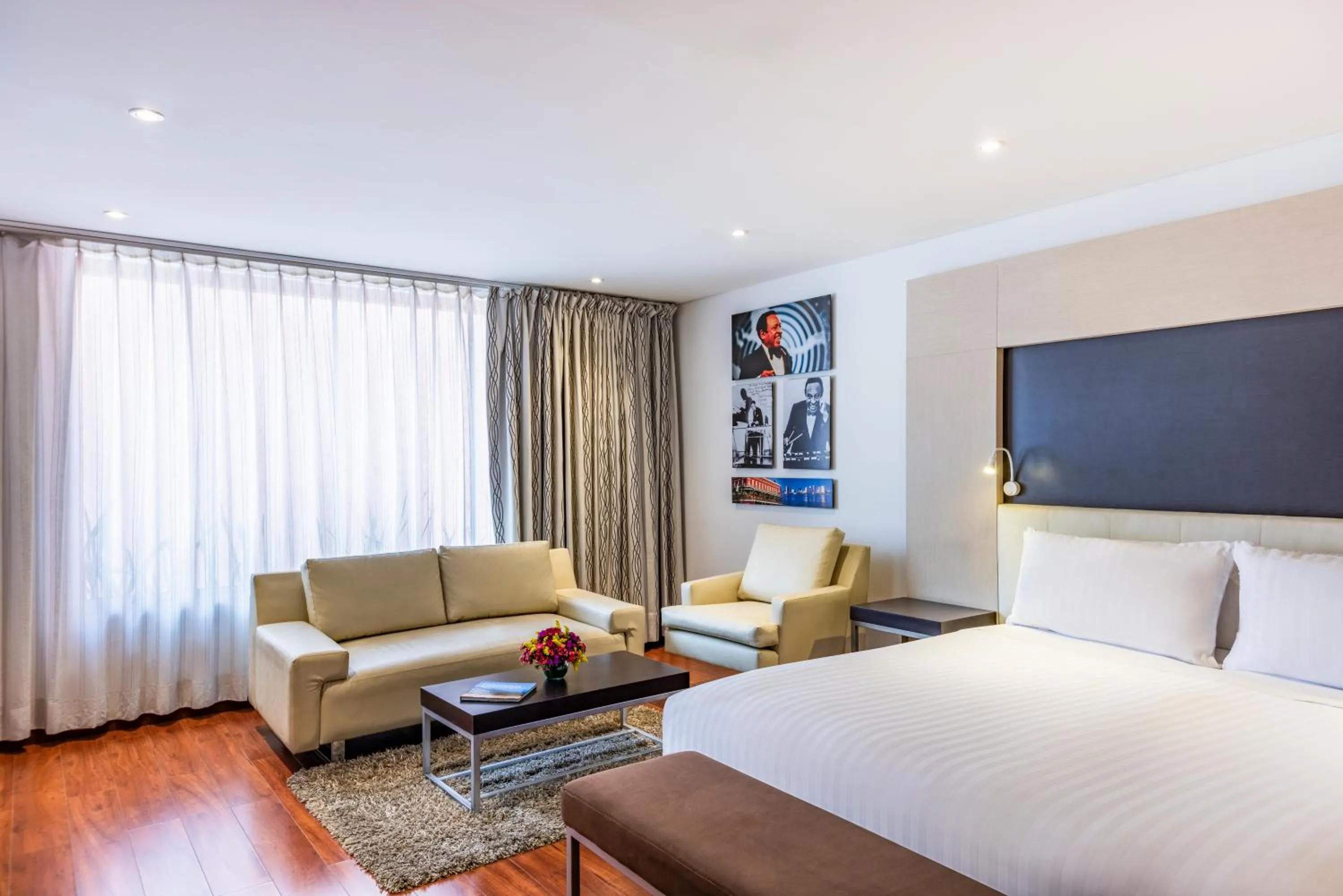 Living room, Bed in Hotel Jazz Apartments