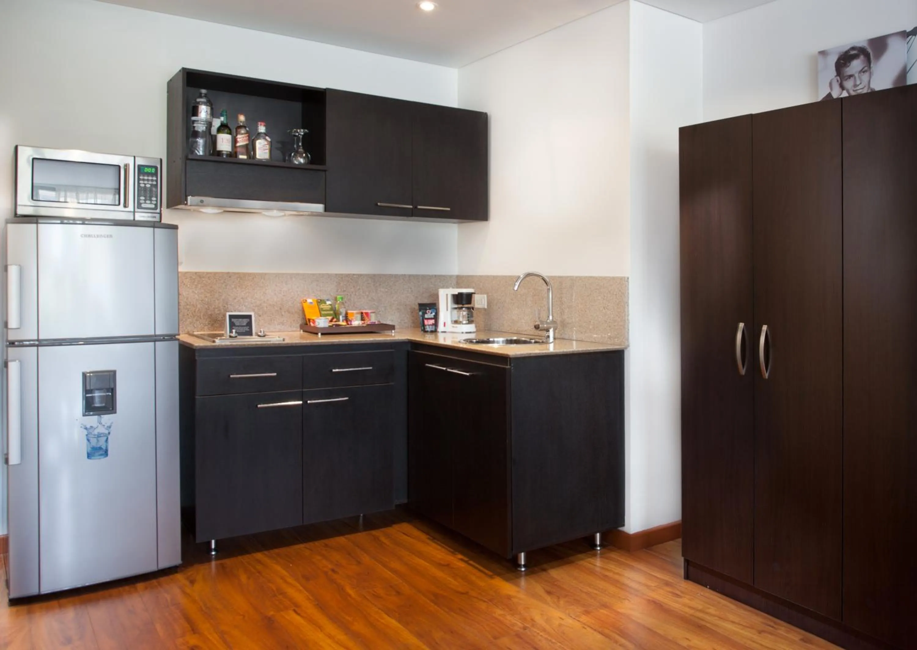 Coffee/tea facilities in Hotel Jazz Apartments