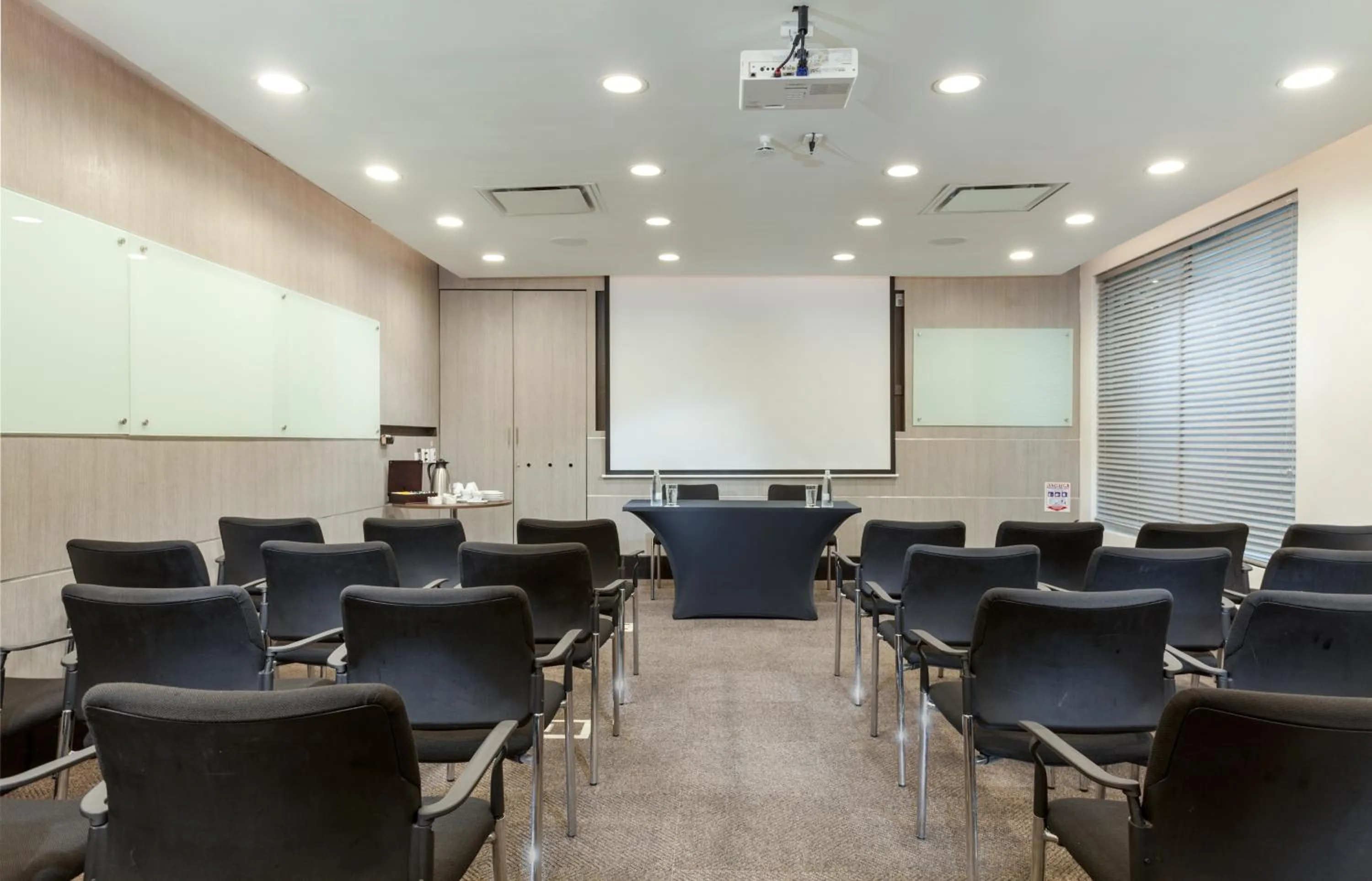 Banquet/Function facilities in Hotel Jazz Apartments