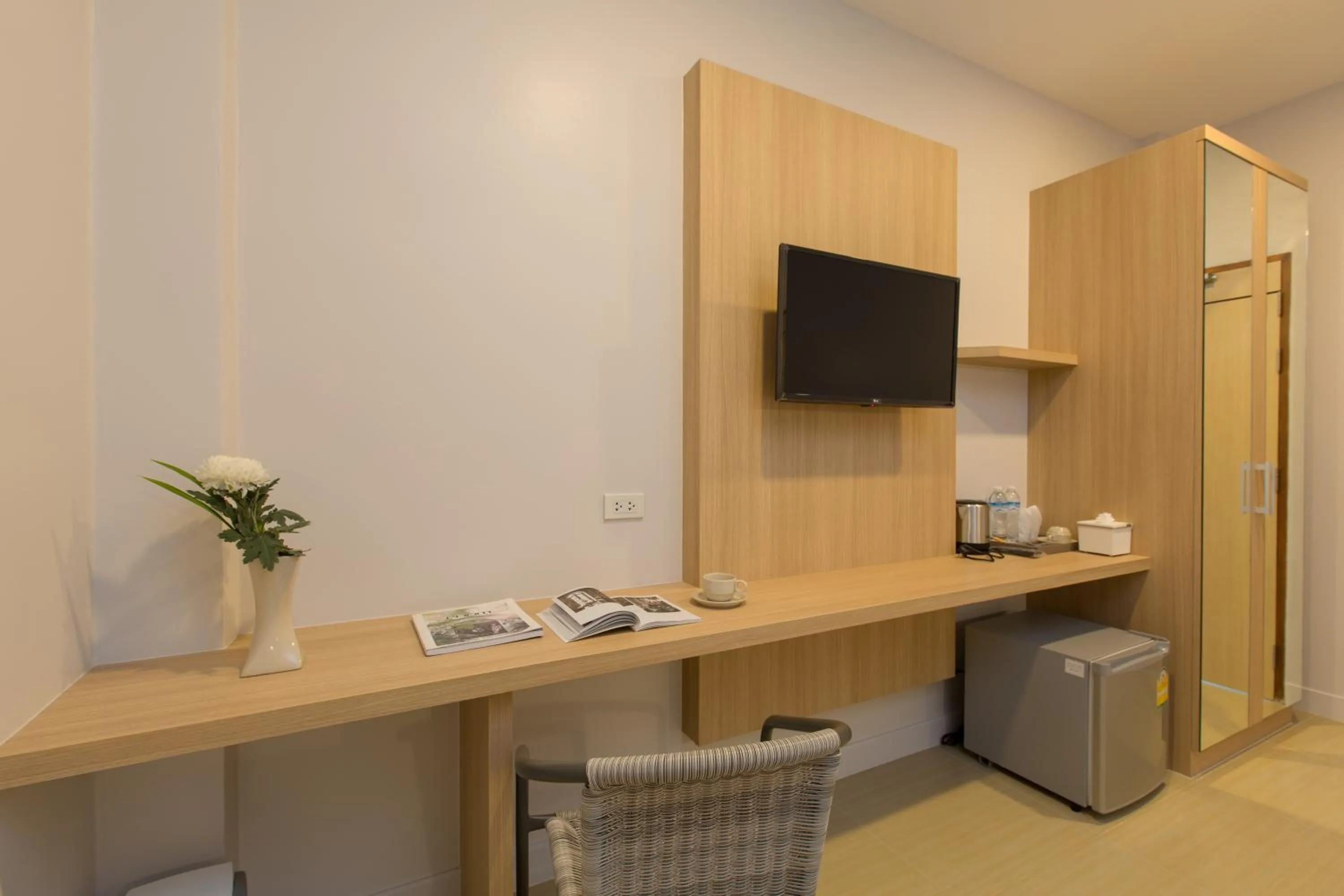 Phant at Thalang Service Apartment