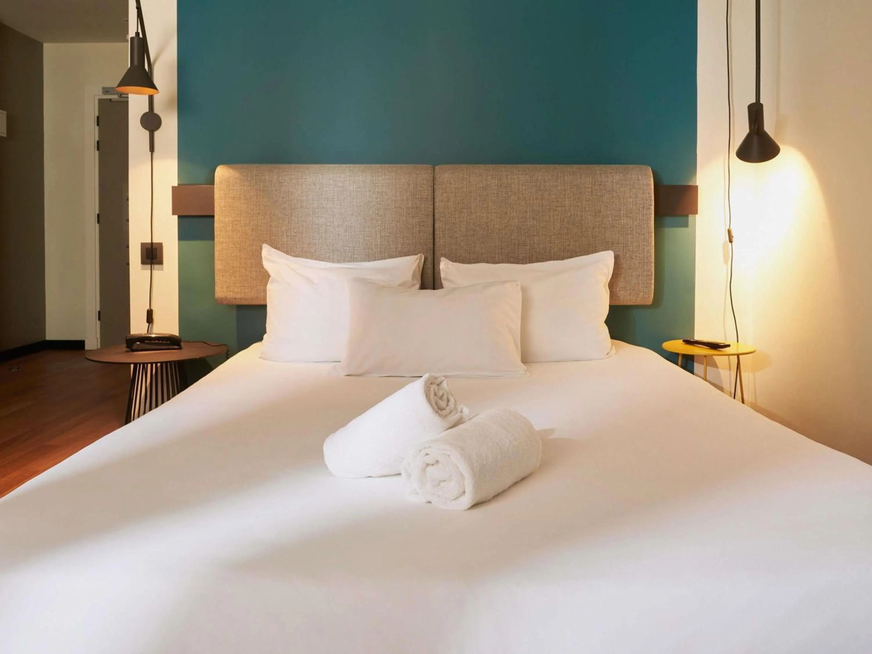 Bedroom, Bed in Ibis Madrid Aeropuerto Barajas