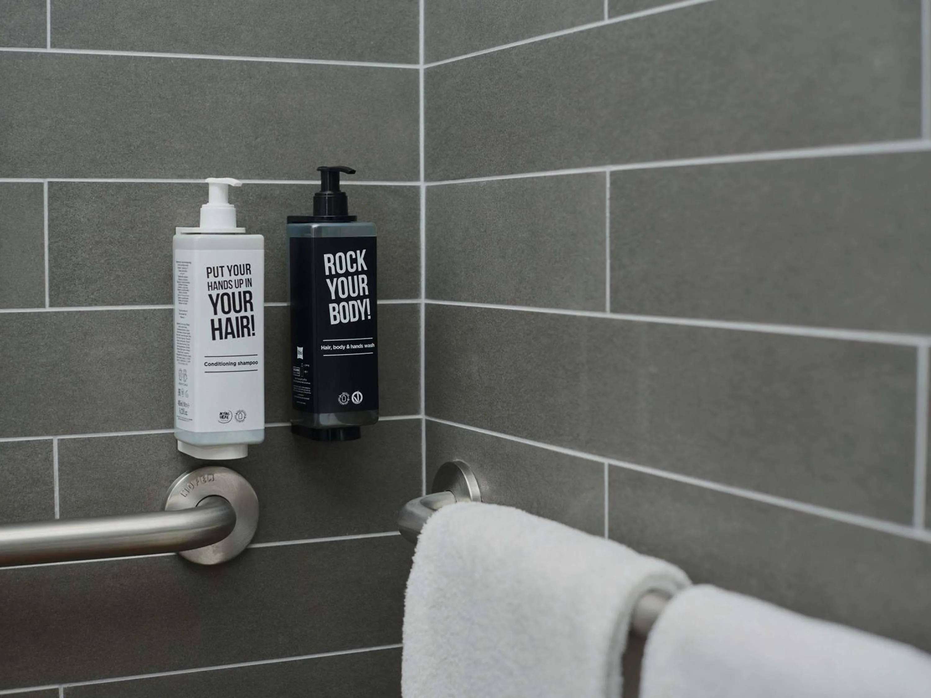 Bedroom in Ibis Madrid Aeropuerto Barajas