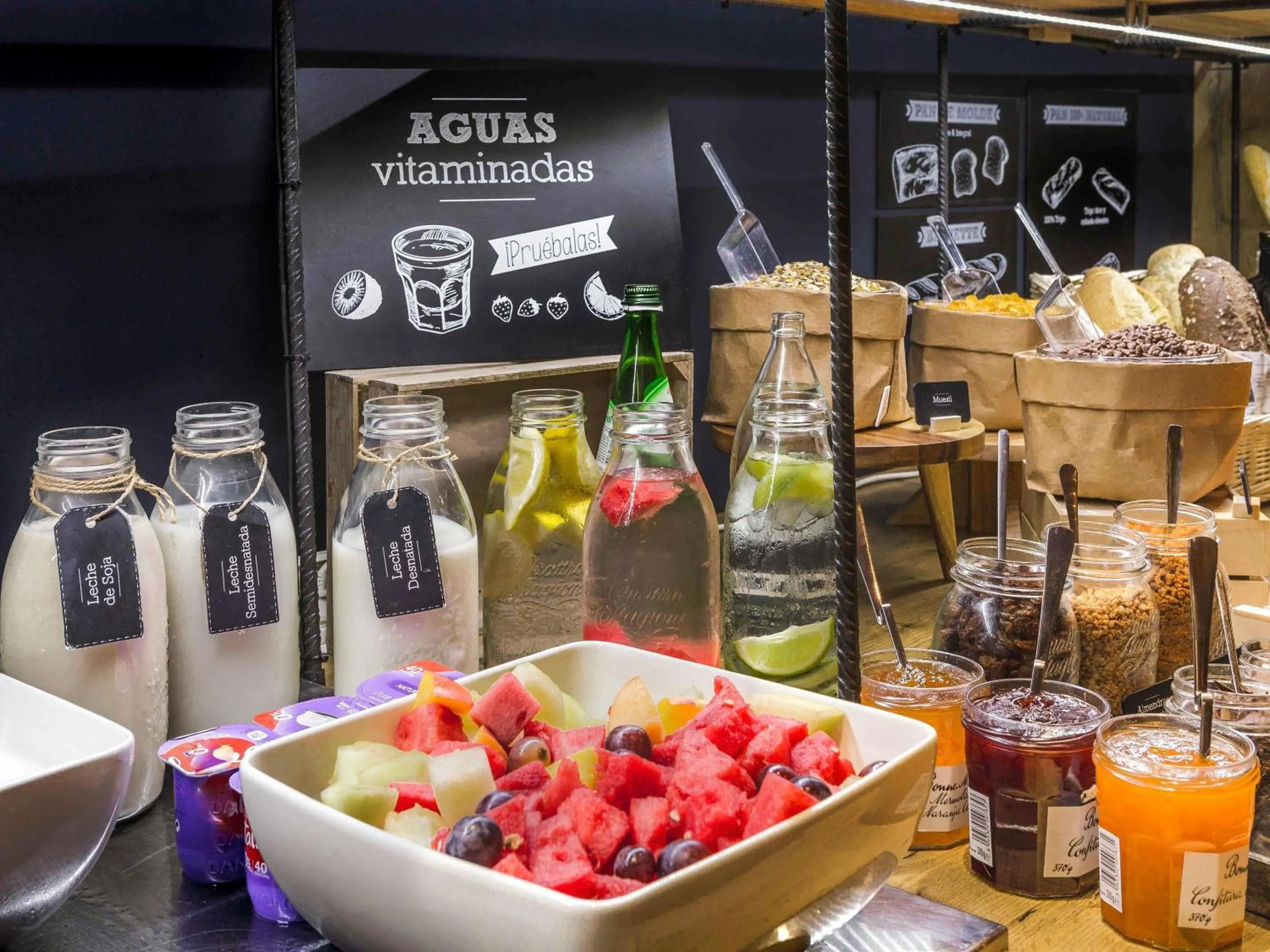 Breakfast in Ibis Madrid Aeropuerto Barajas