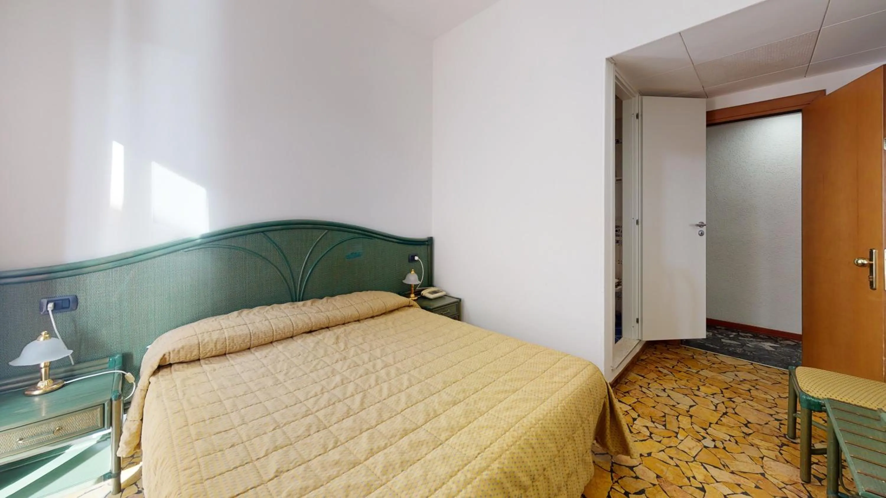 Photo of the whole room, Bed in Hotel Zunino