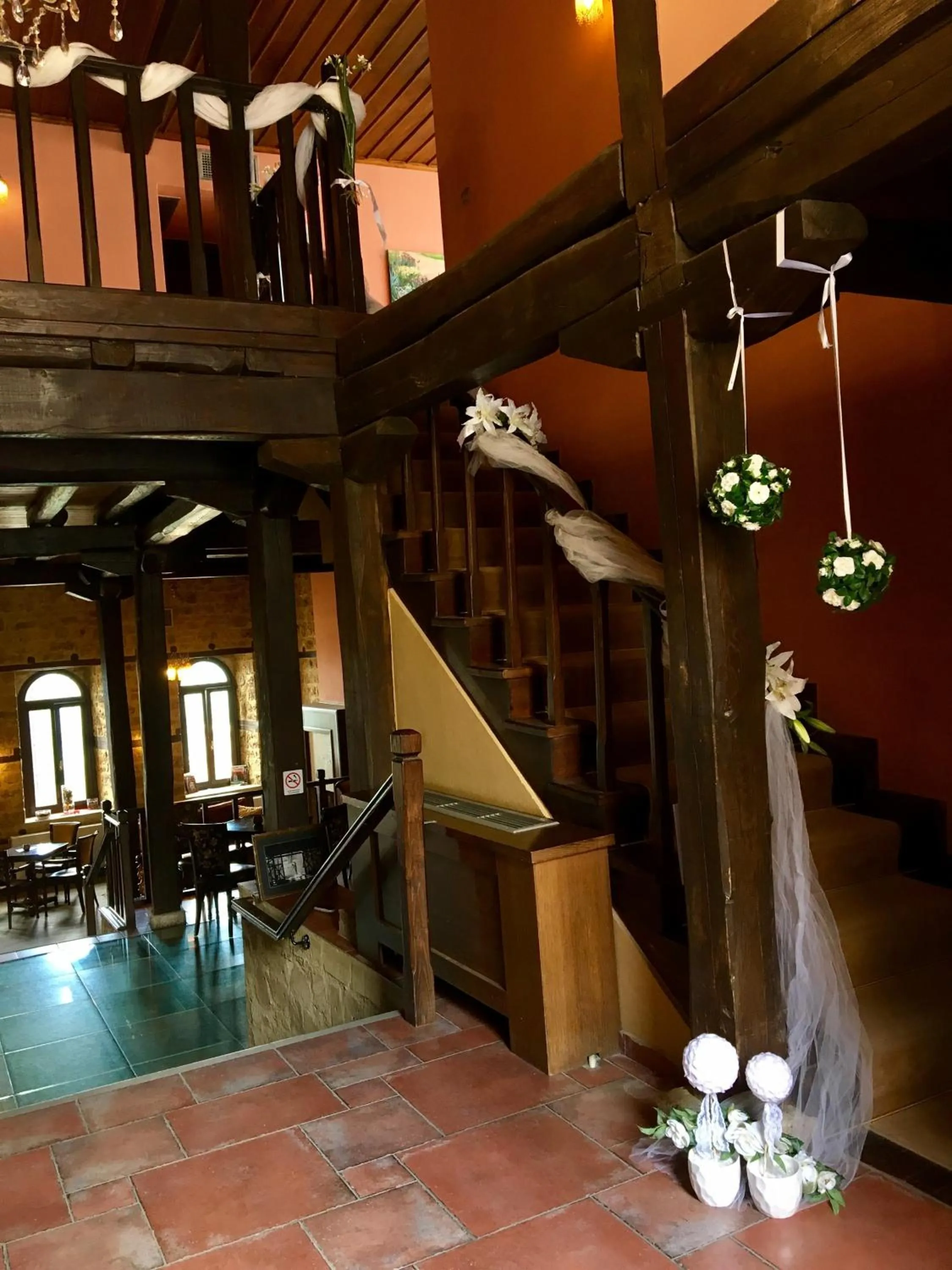 Decorative detail in Varosi 4 Seasons