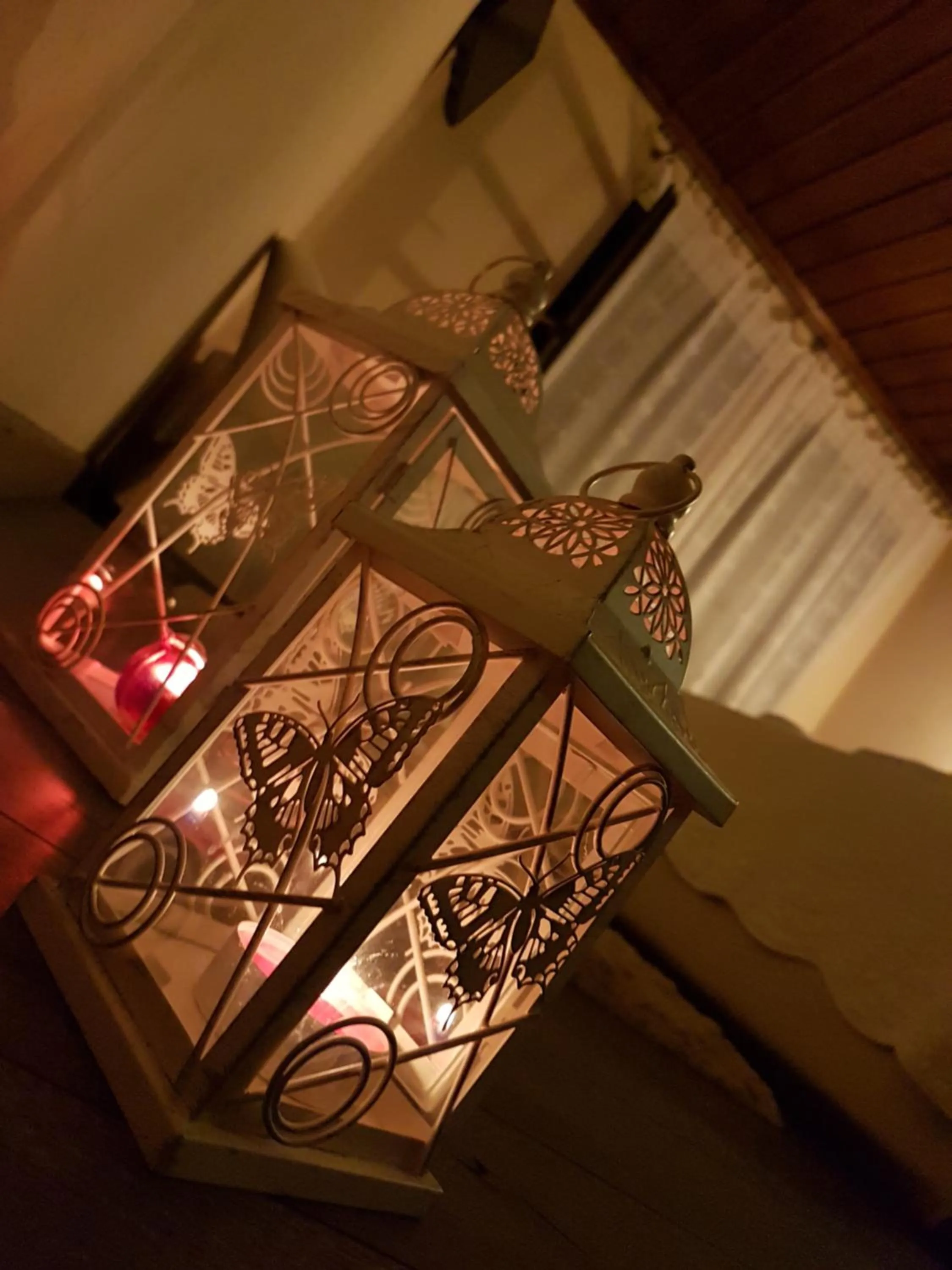 Decorative detail in Varosi 4 Seasons