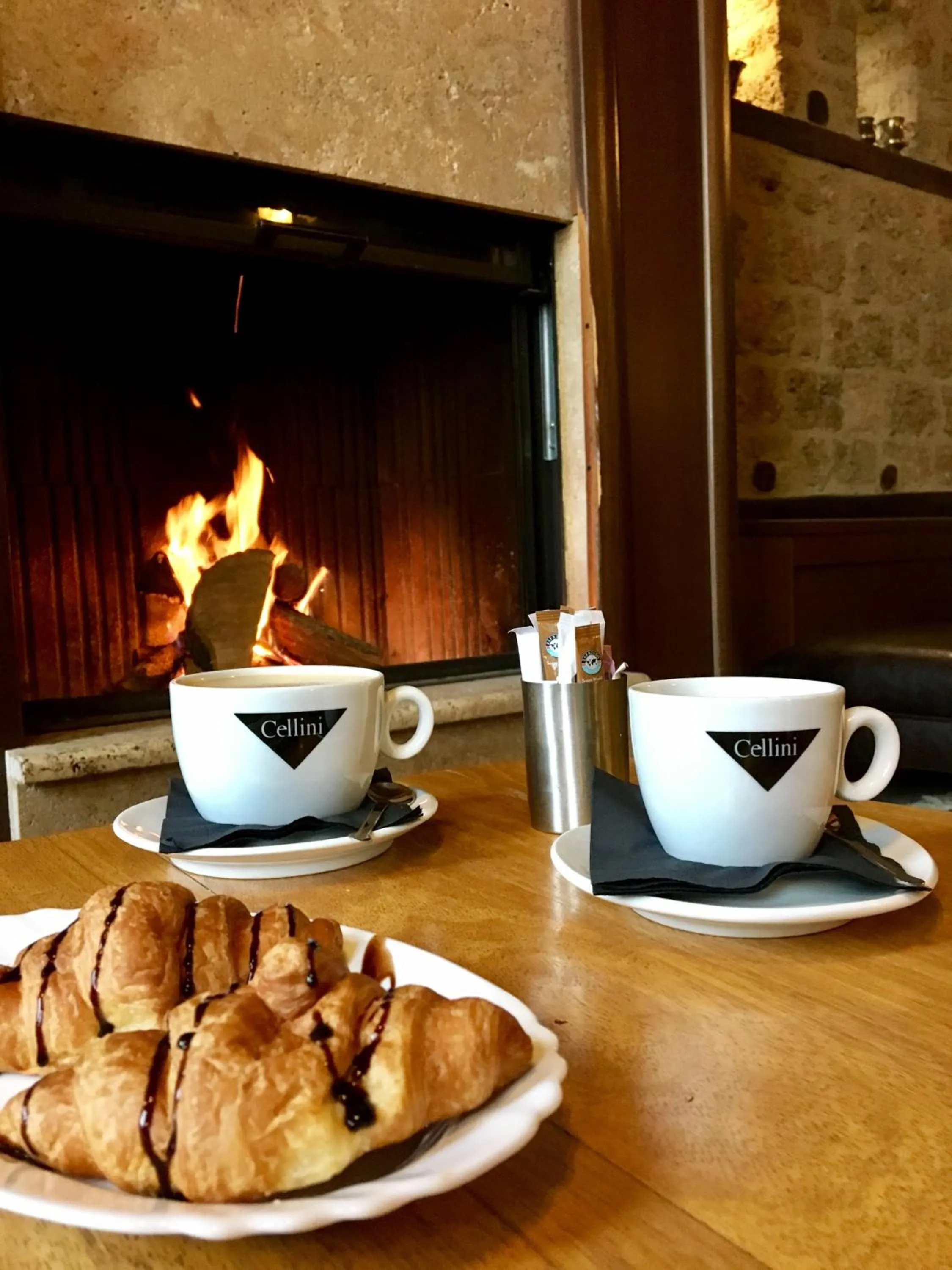 Communal lounge/ TV room in Varosi 4 Seasons