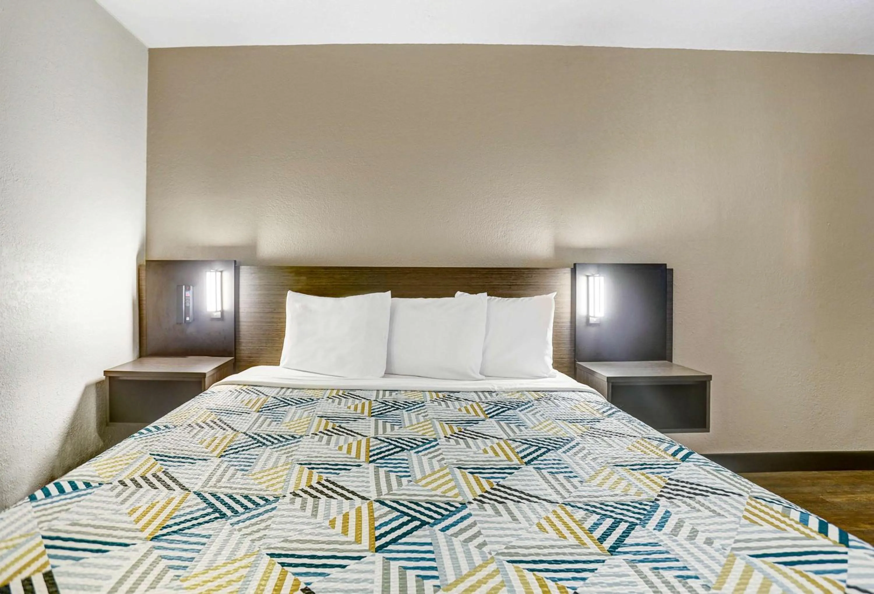 Bedroom, Bed in Motel 6-Amarillo, TX - Airport